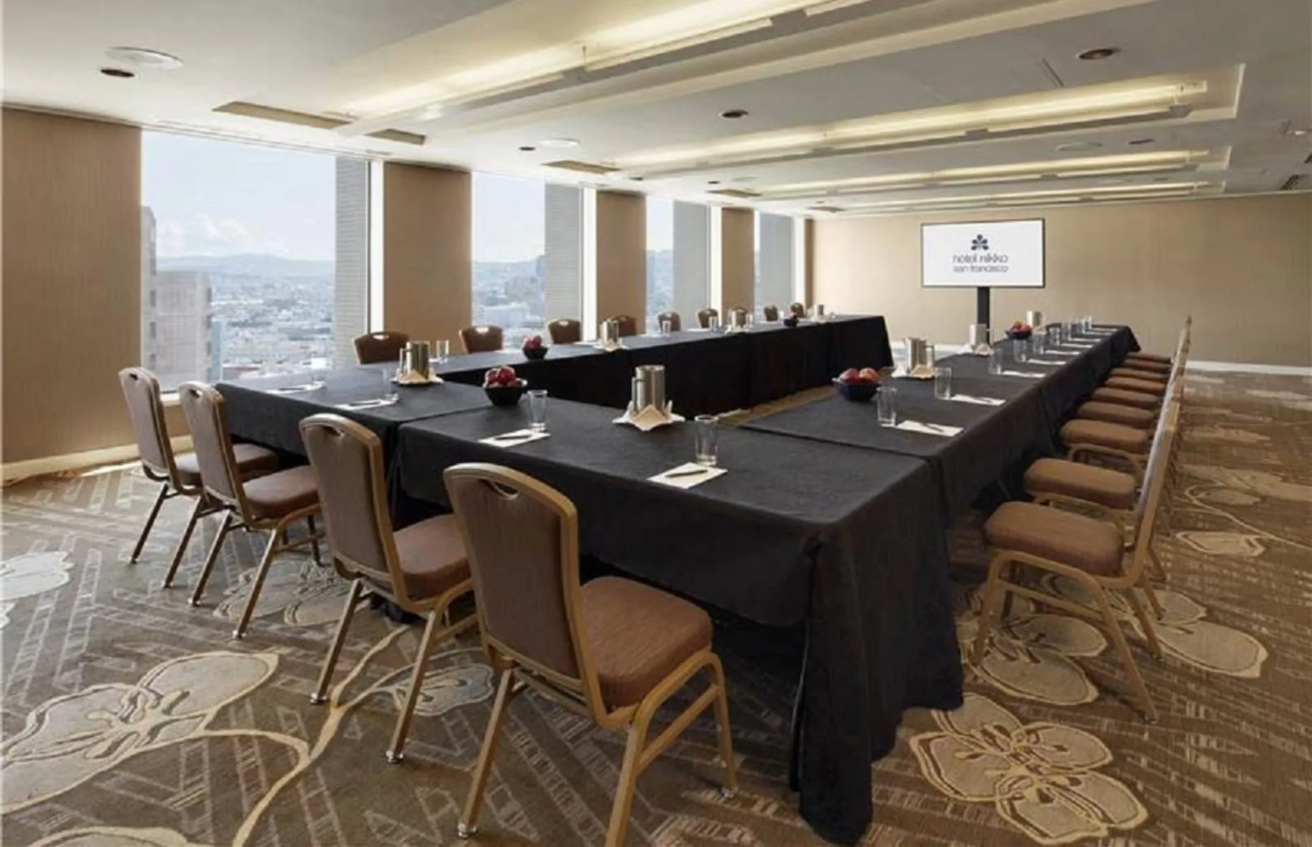 amenities-meetingroom