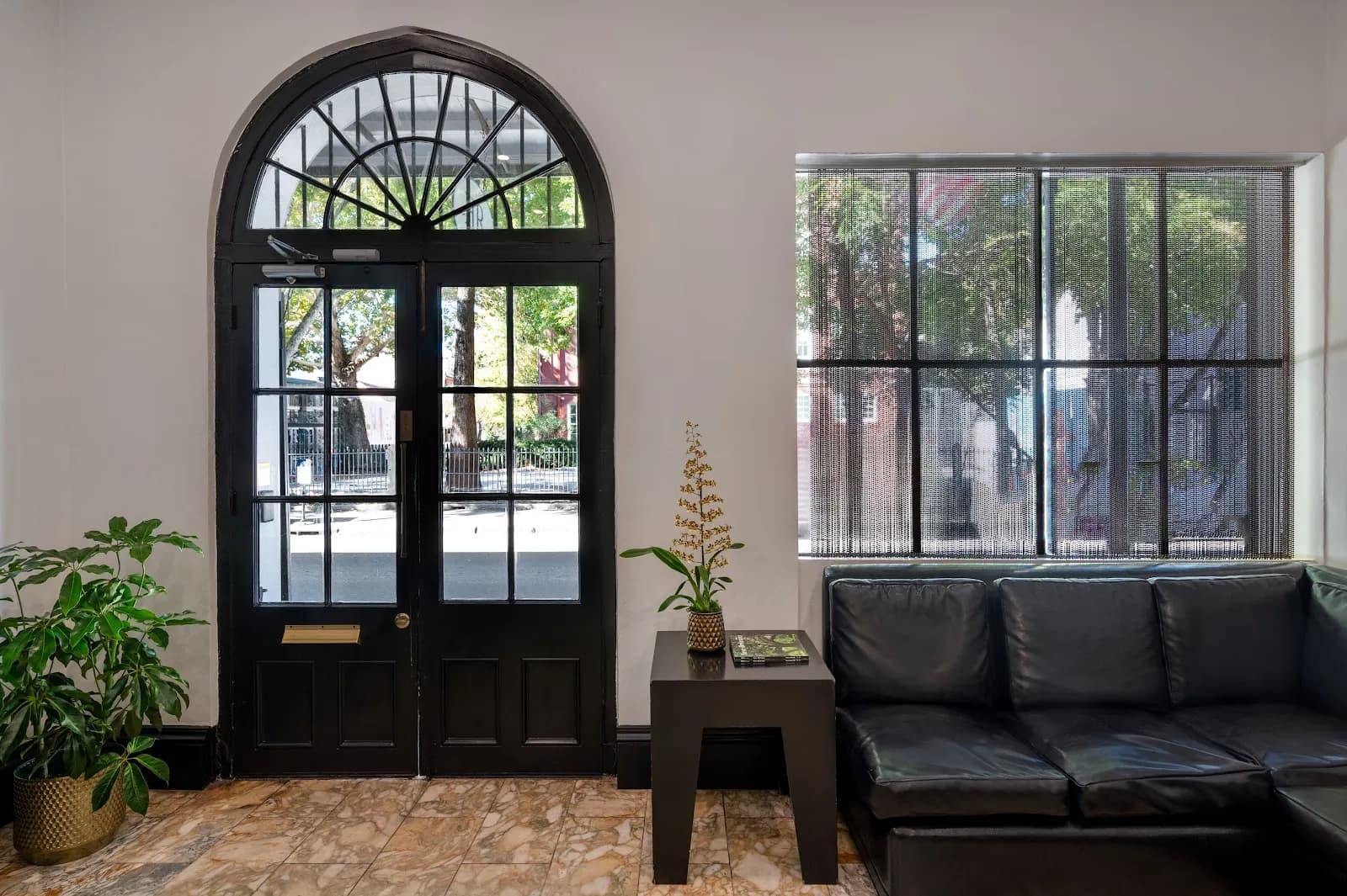 interior-entrance