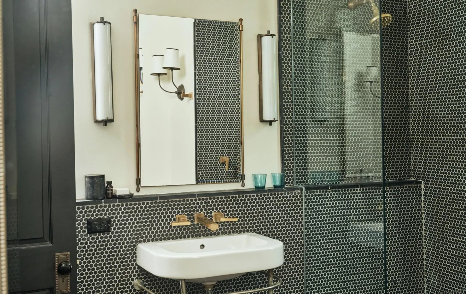 hotelsaintcecilia_bathroom_vanity