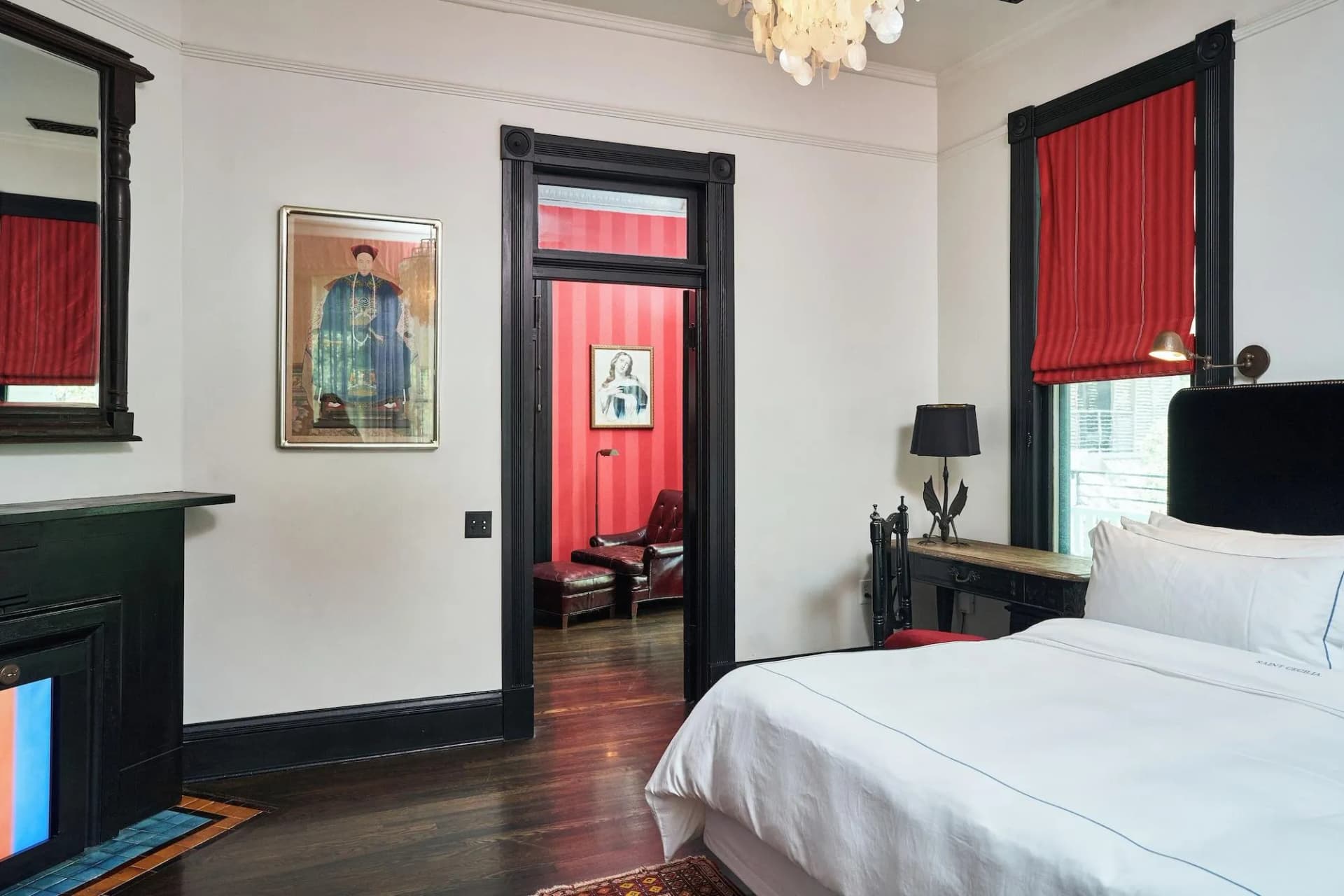hotelsaintcecilia_bedroom_kingbed_2