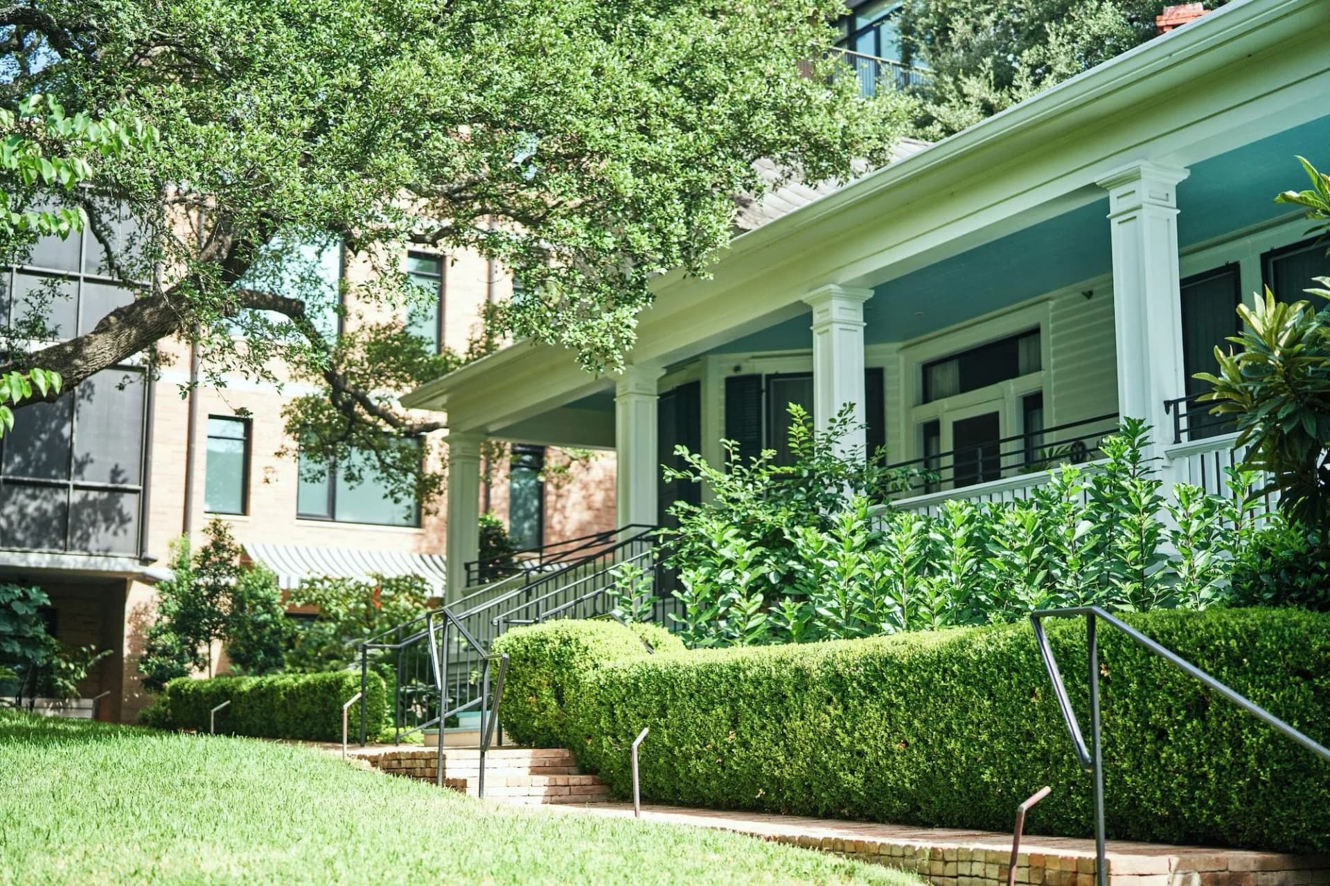 hotelsaintcecilia_exterior_facade