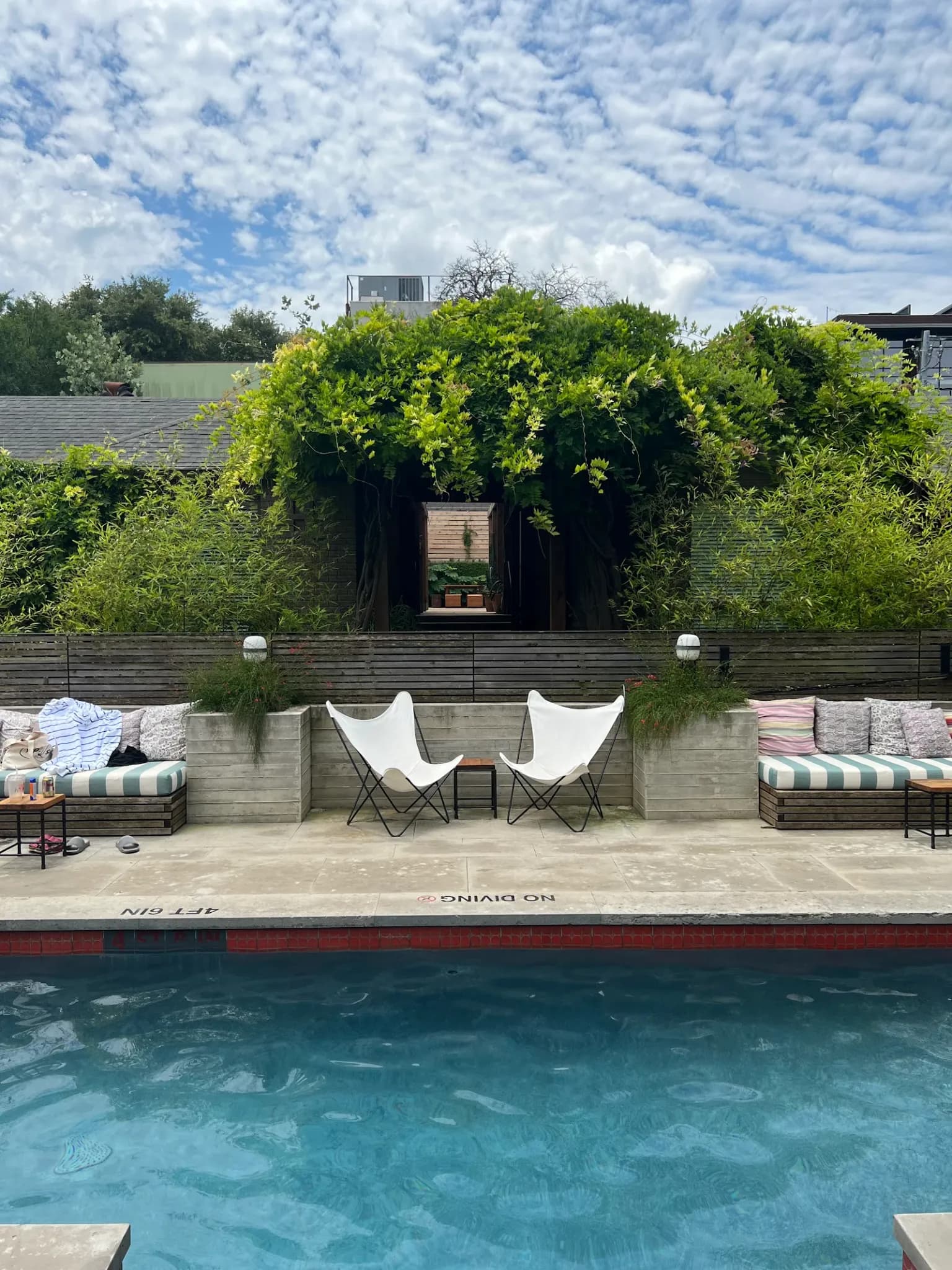 hotelsanjose_amenities_pool_2
