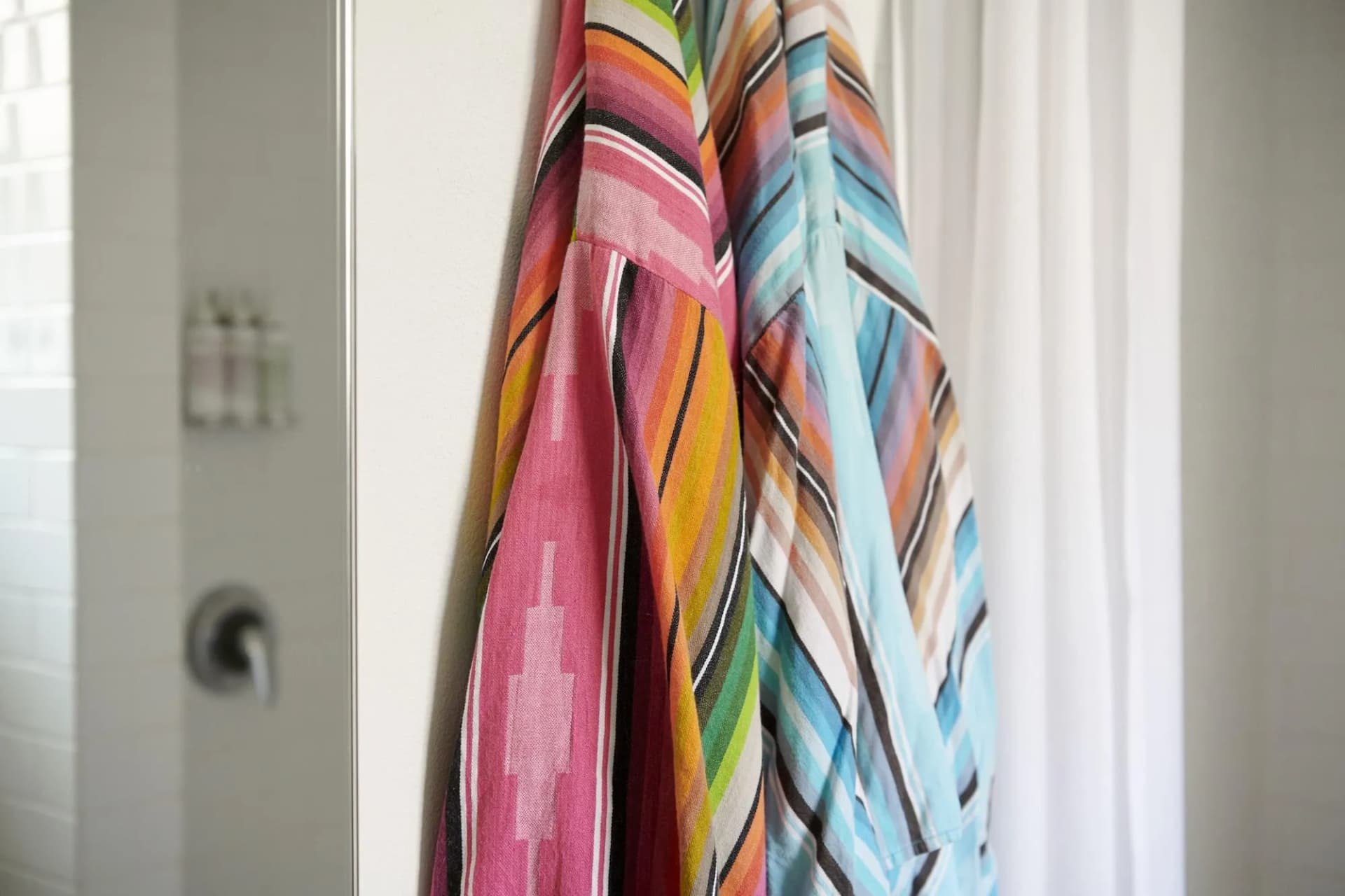 hotelsanjose_bathroom_robes