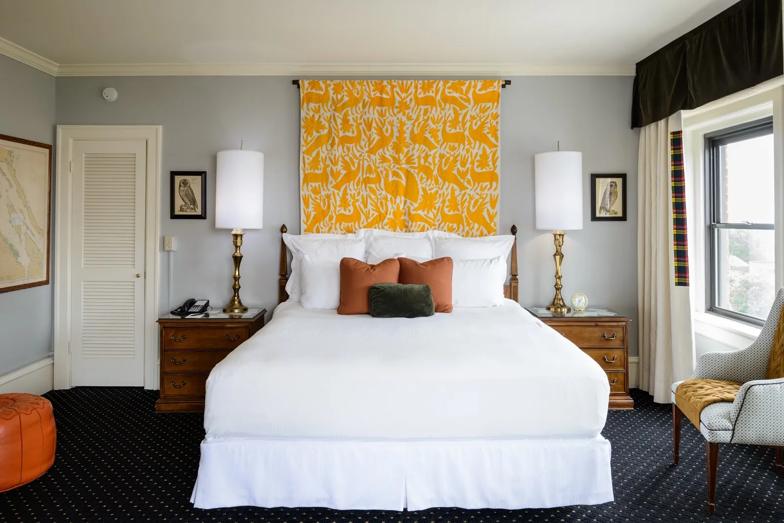 bedroom-kingbed-2