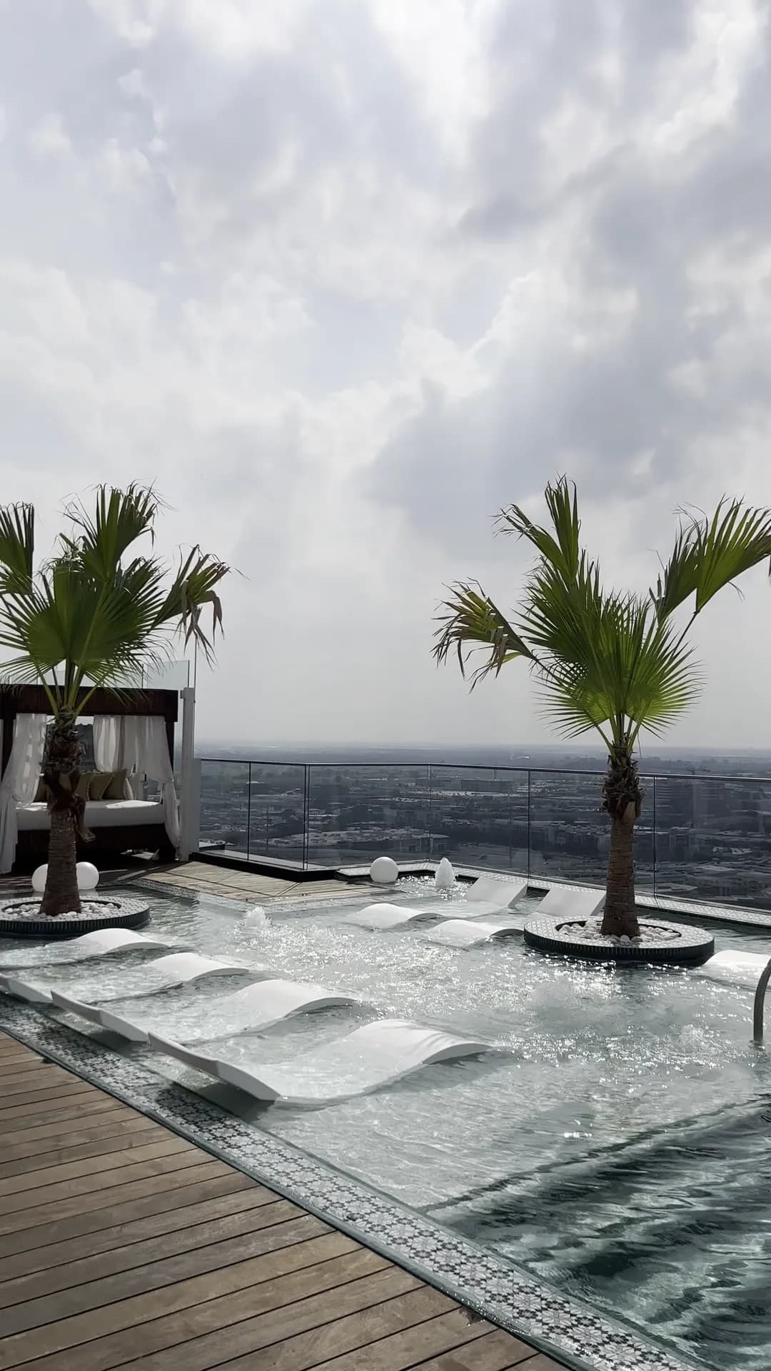 amenities-pool-4