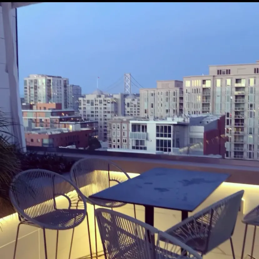 bedroom-balconyview