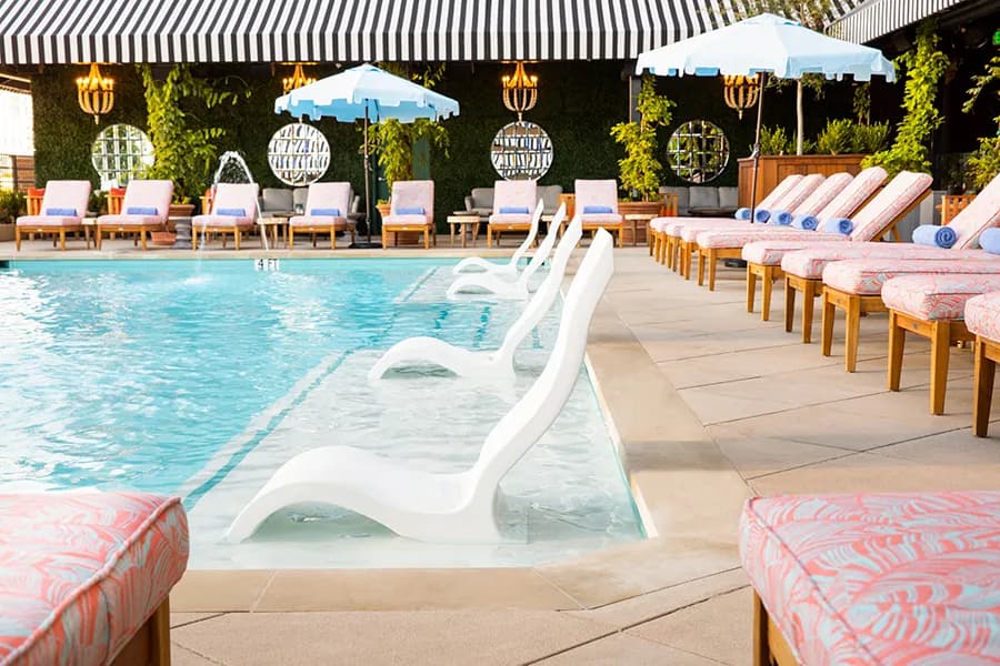 amenities-pool
