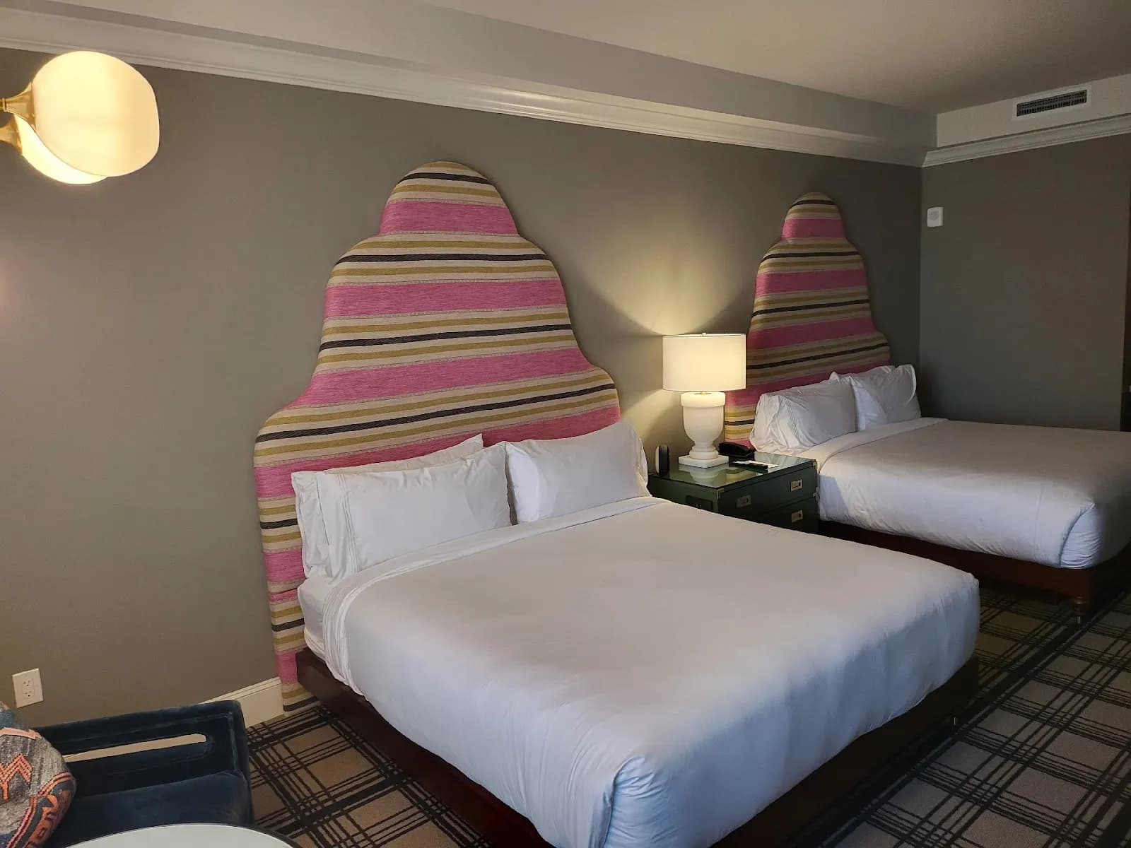 bedroom-twinbeds-2