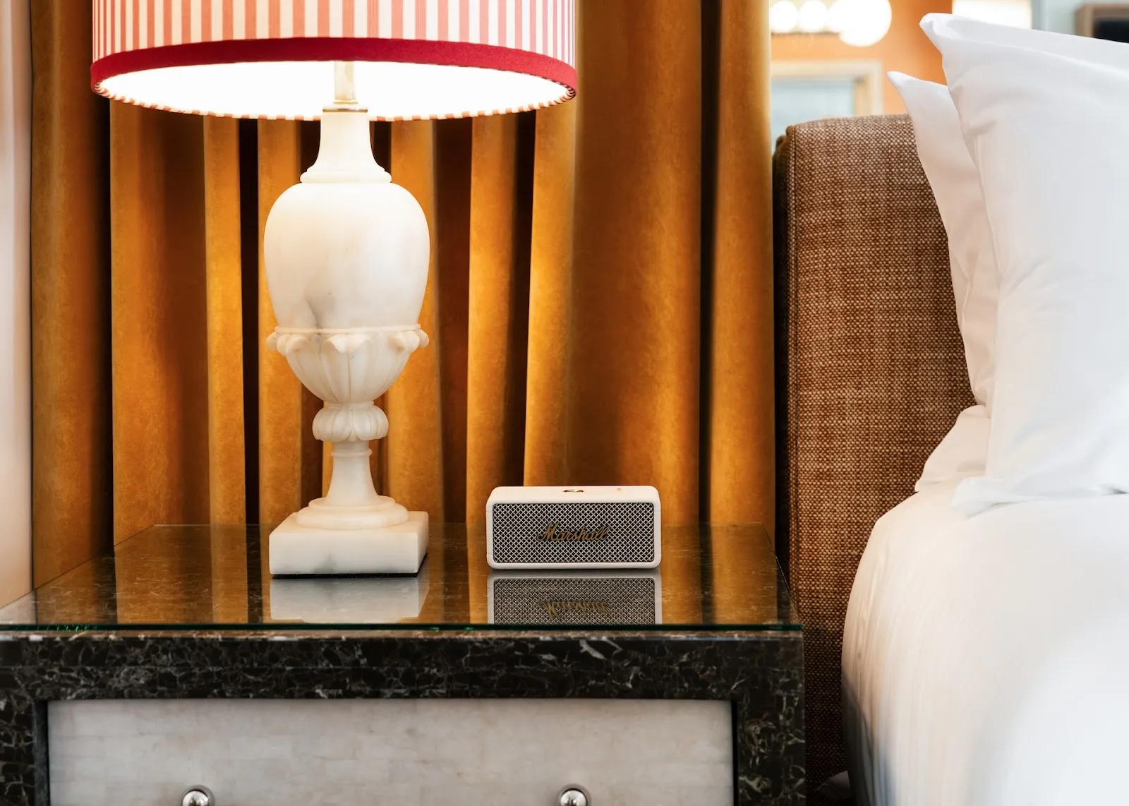 bedroom-nightstand-2