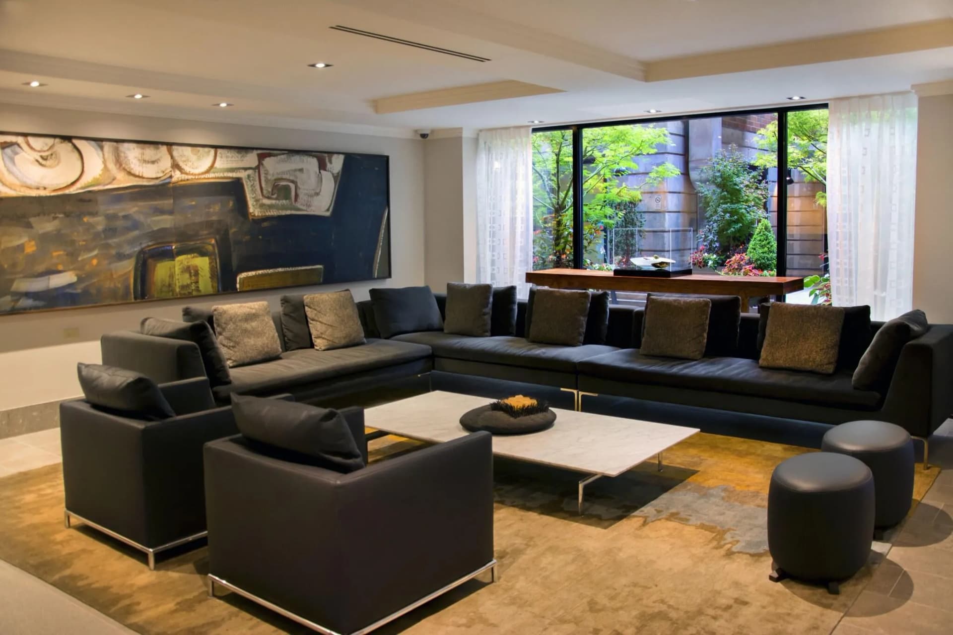 interior-loungeseating-2