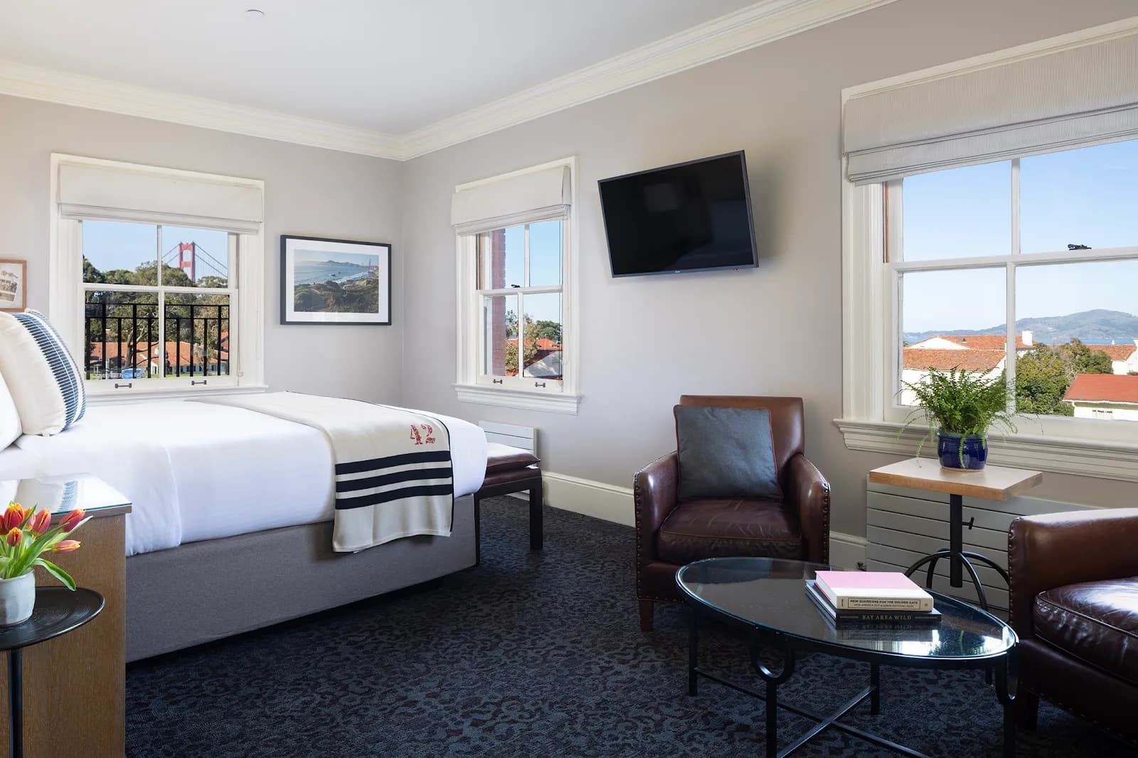 bedroom-kingbed-3