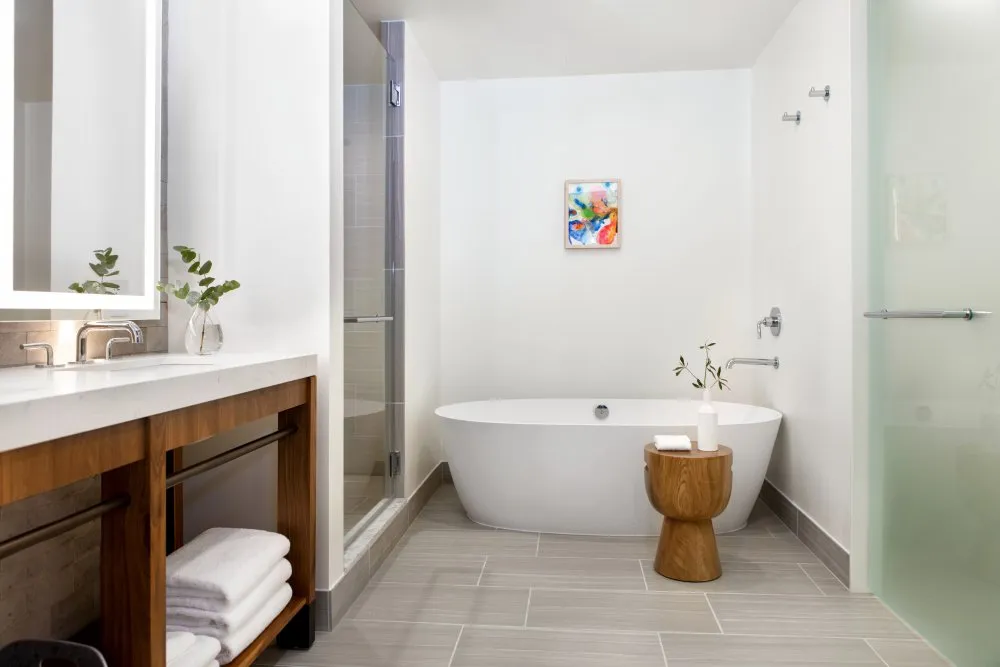 bathroom-bathtub-2