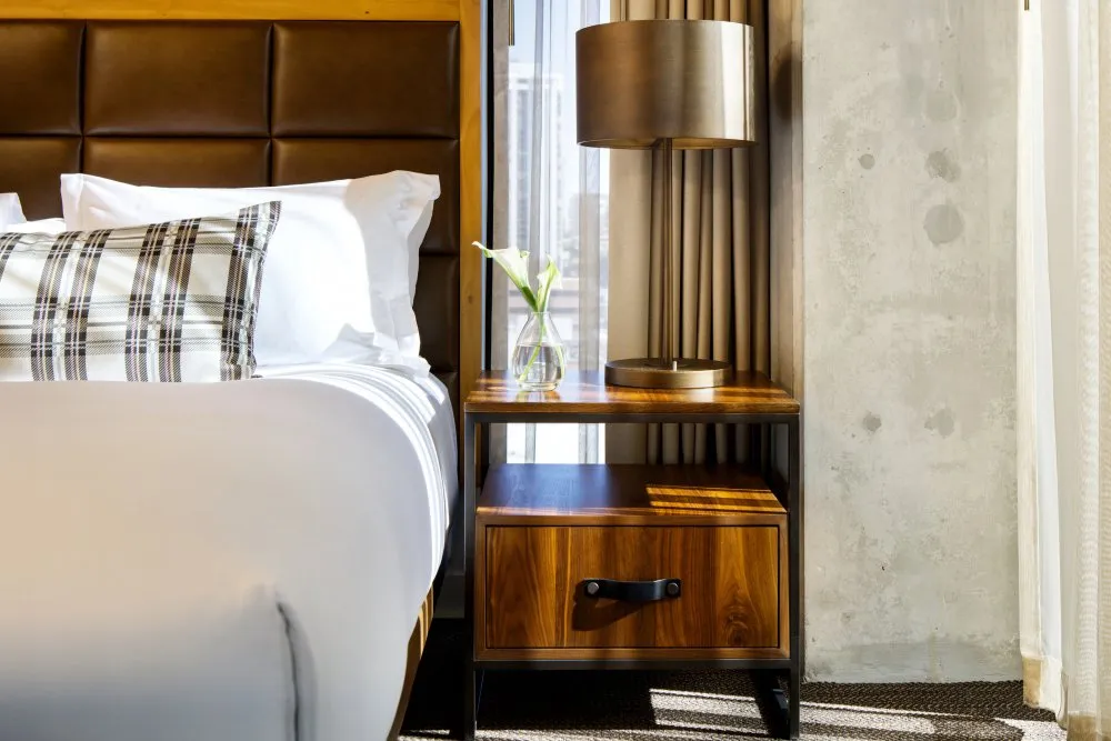 bedroom-nightstand