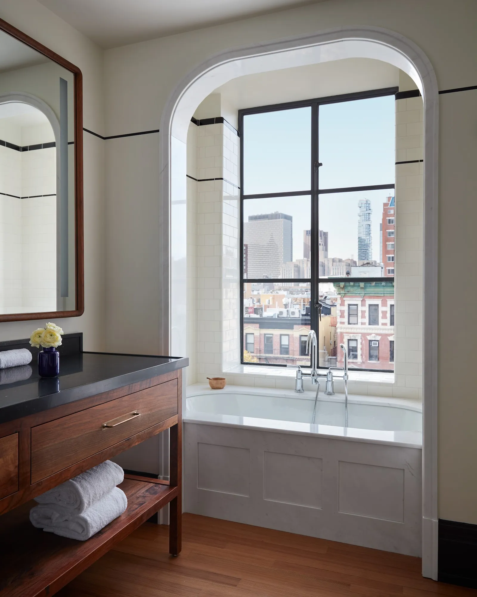 nineorchard_bathroom_bathtub