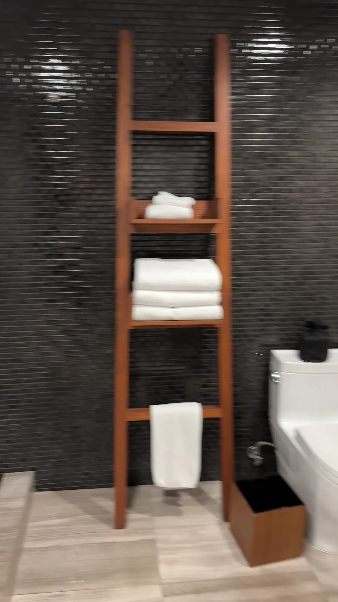 bathroom-towels