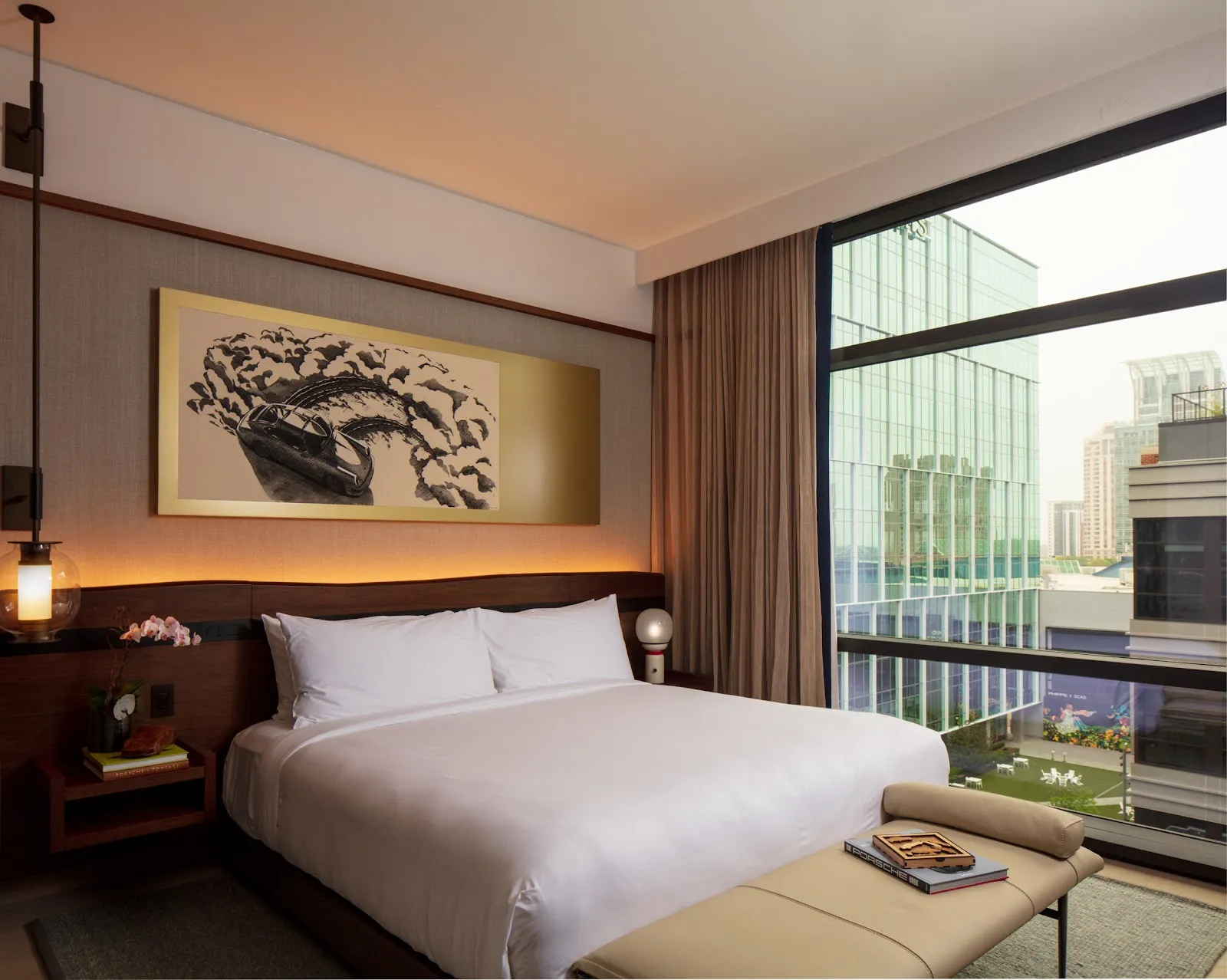 bedroom-kingbed