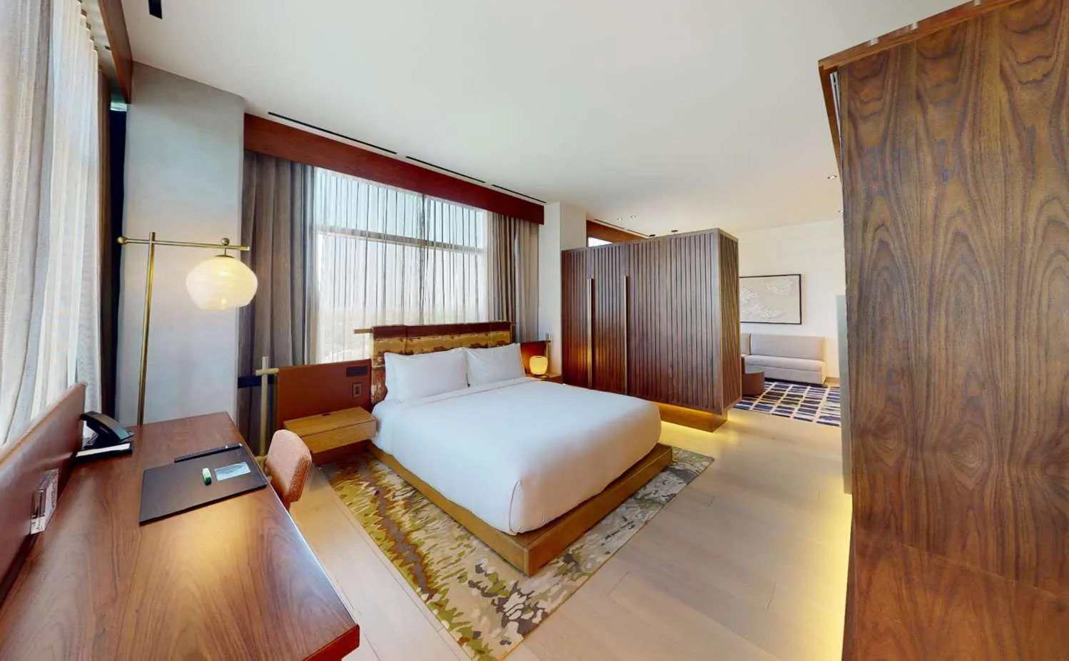 bedroom-kingbedsuite
