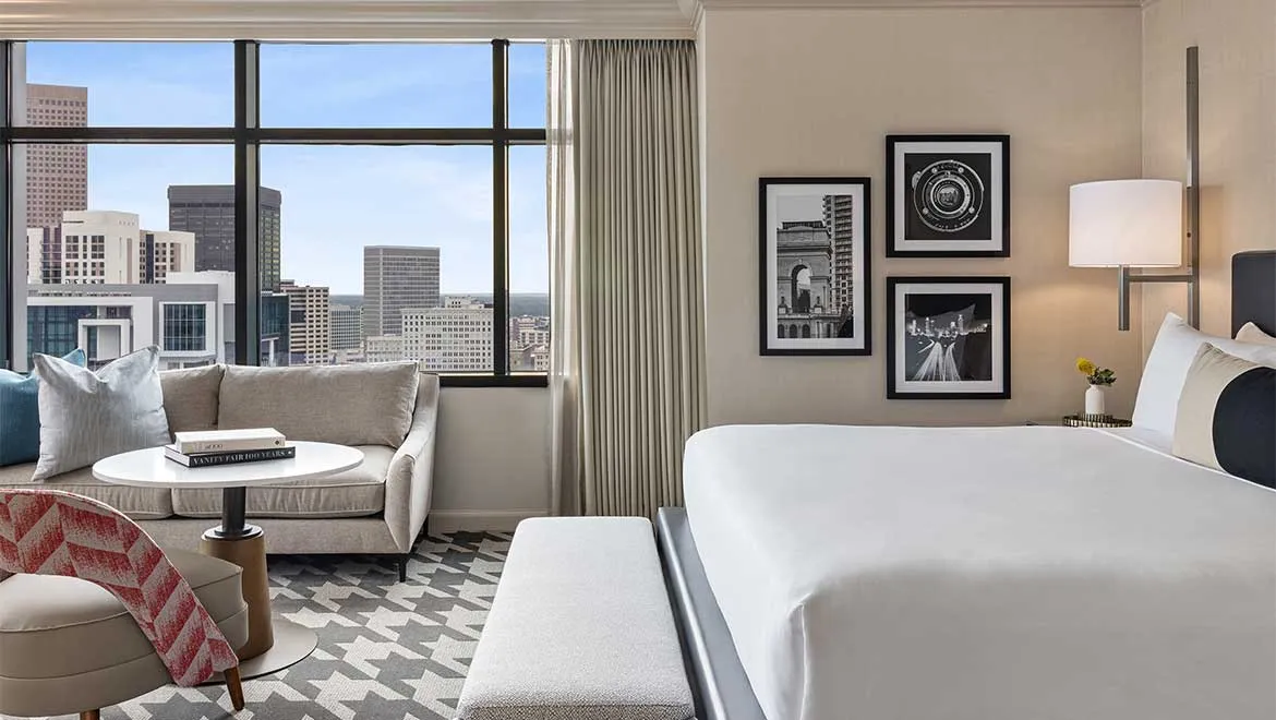 bedroom-kingbed