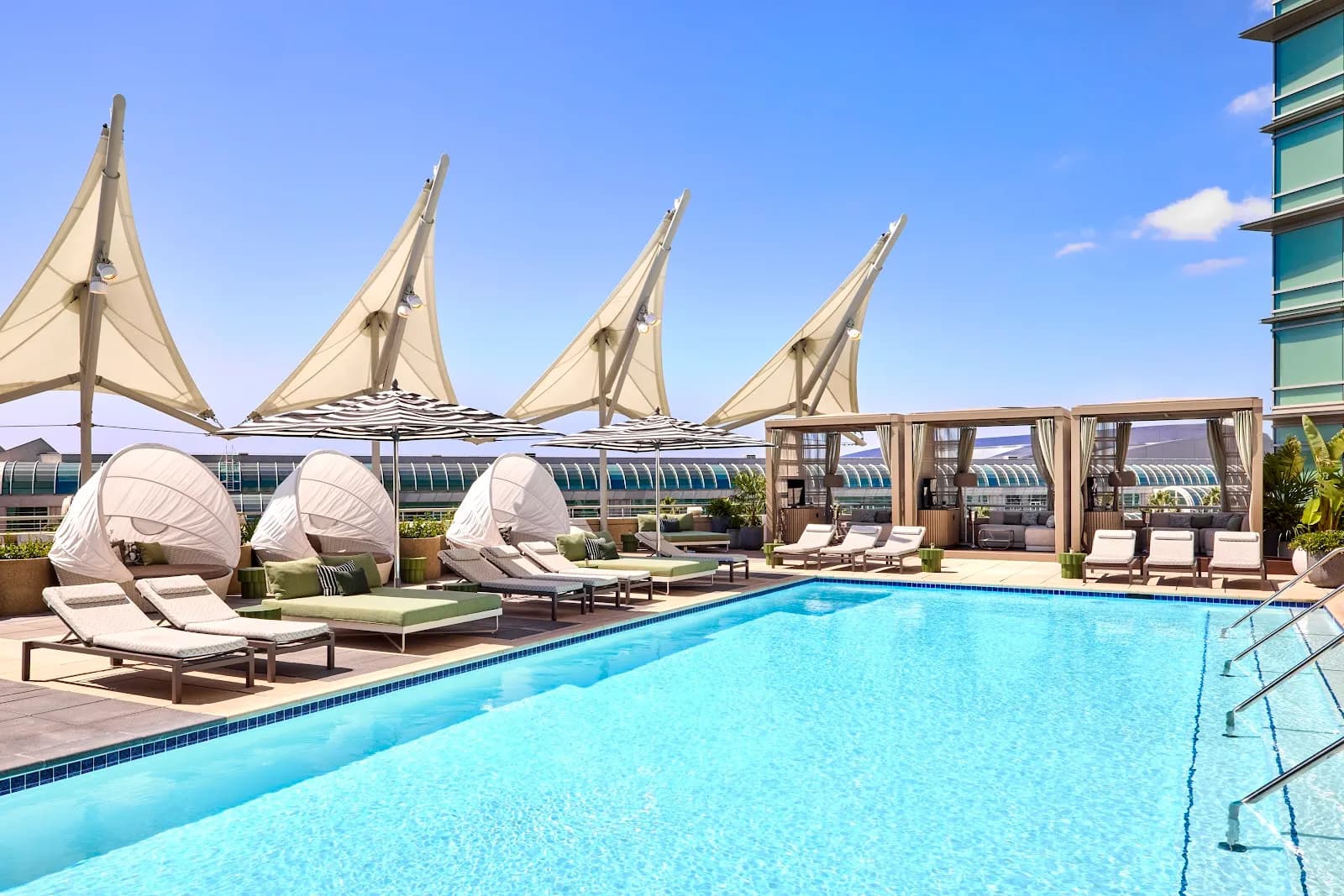 amenities-pool-2