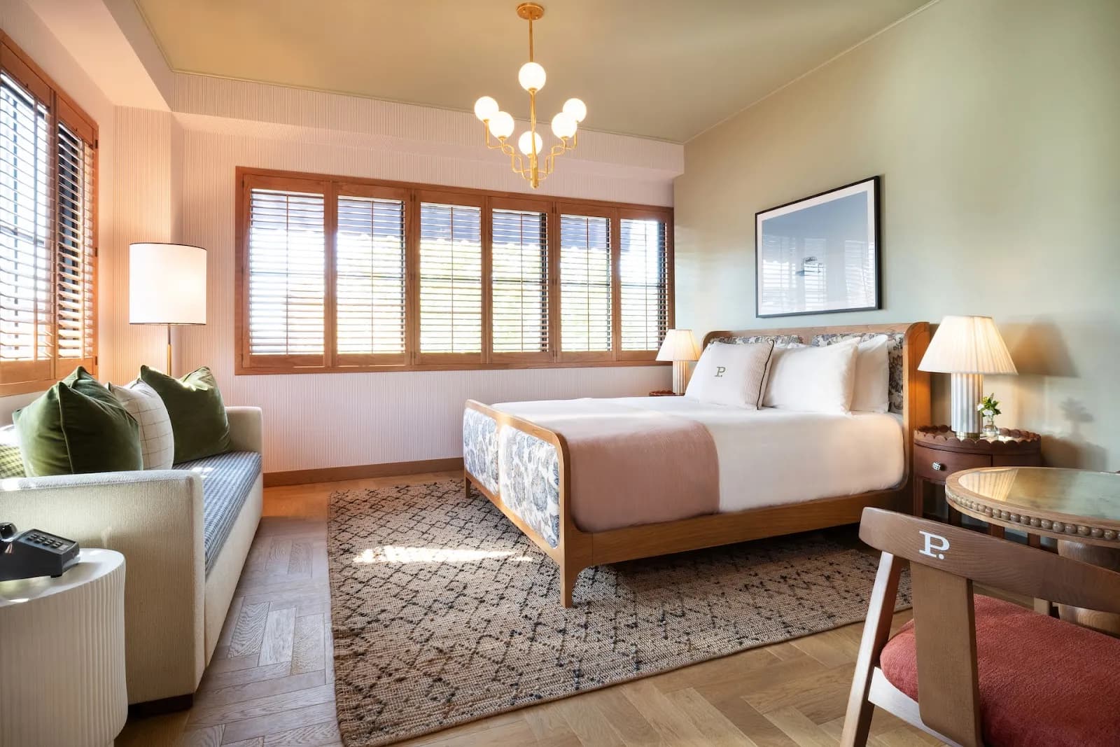 bedroom-kingbed