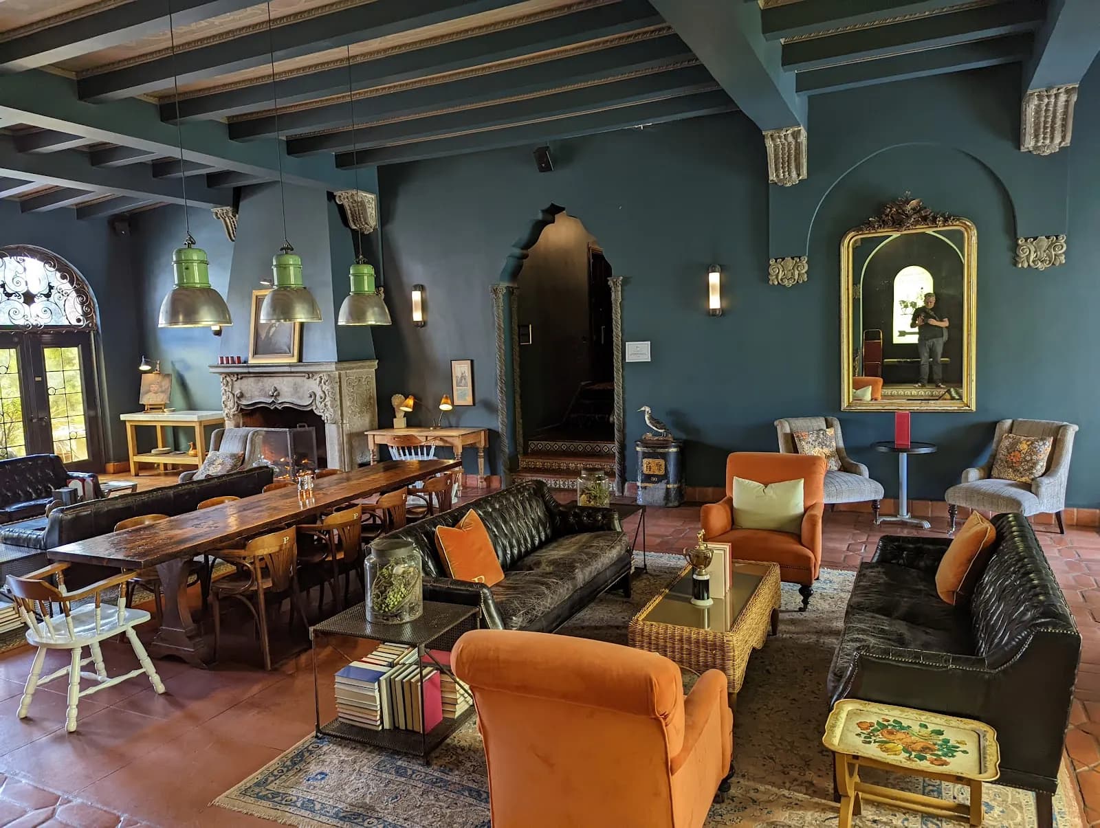 interior-lounge