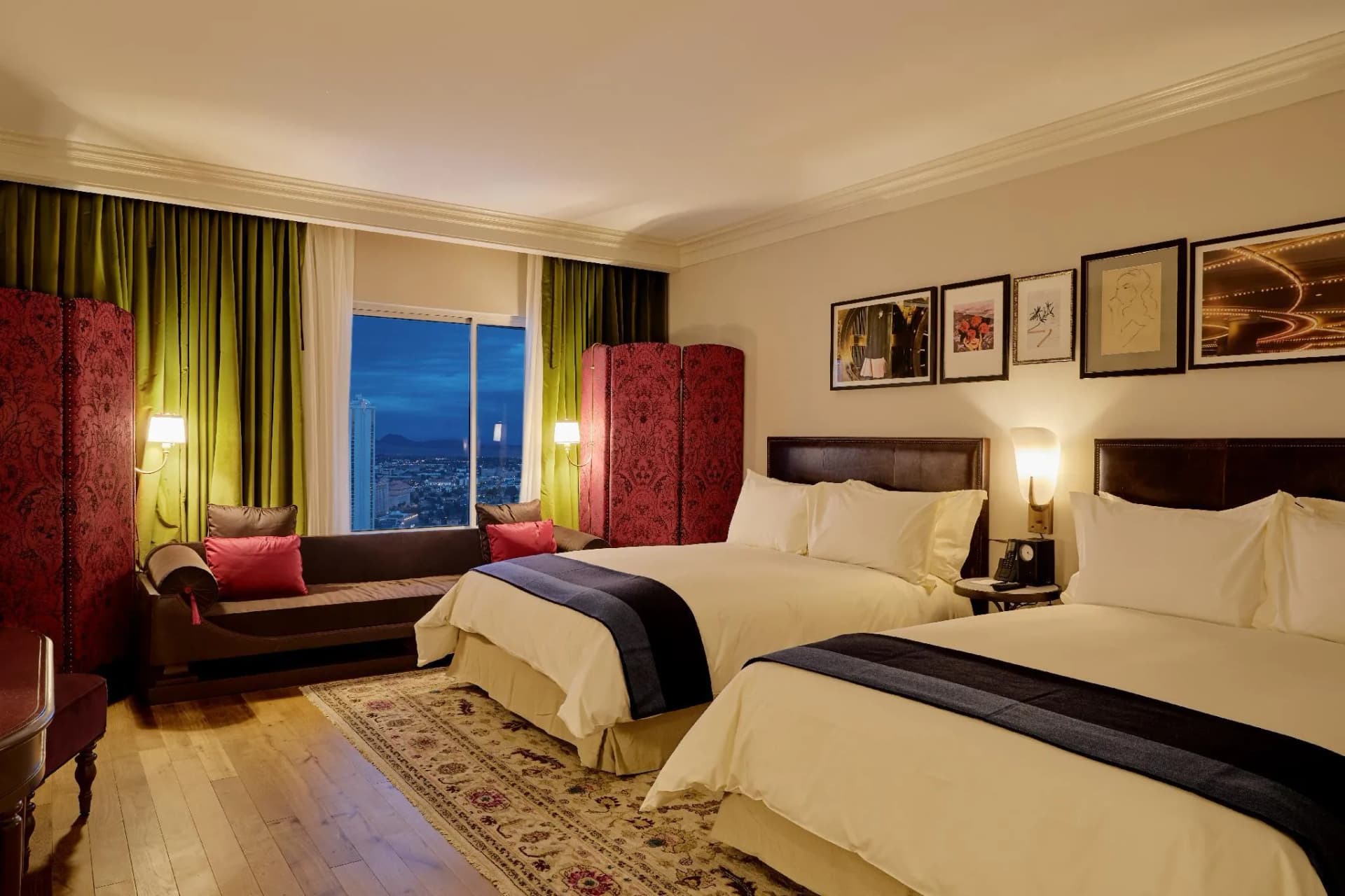 bedroom-doublebeds-2