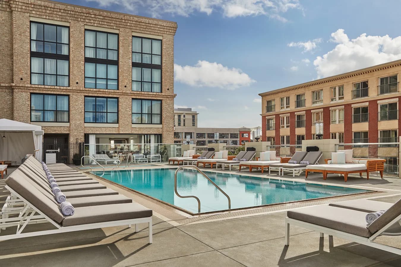 amenities-pool-3