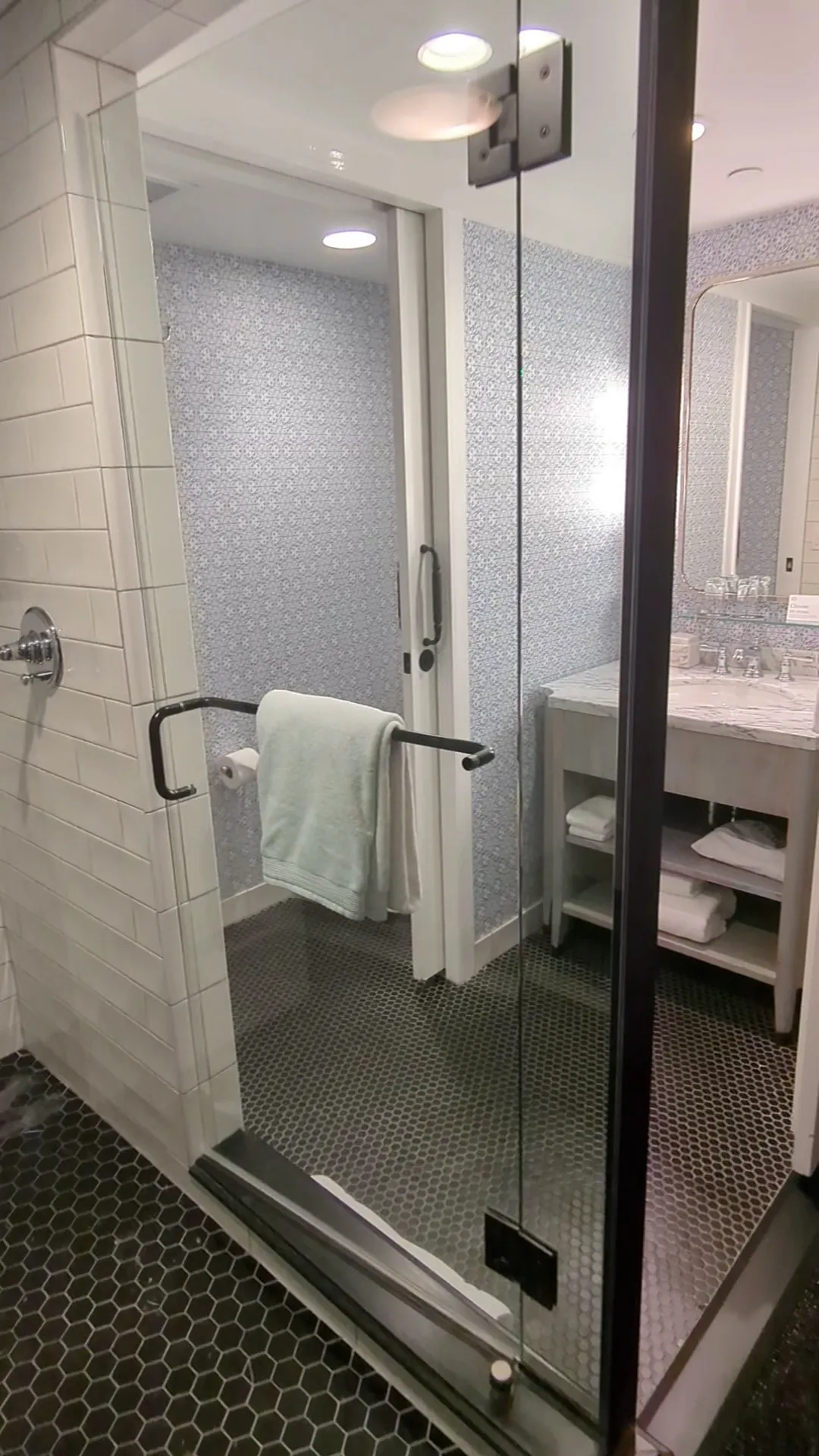 bathroom-shower