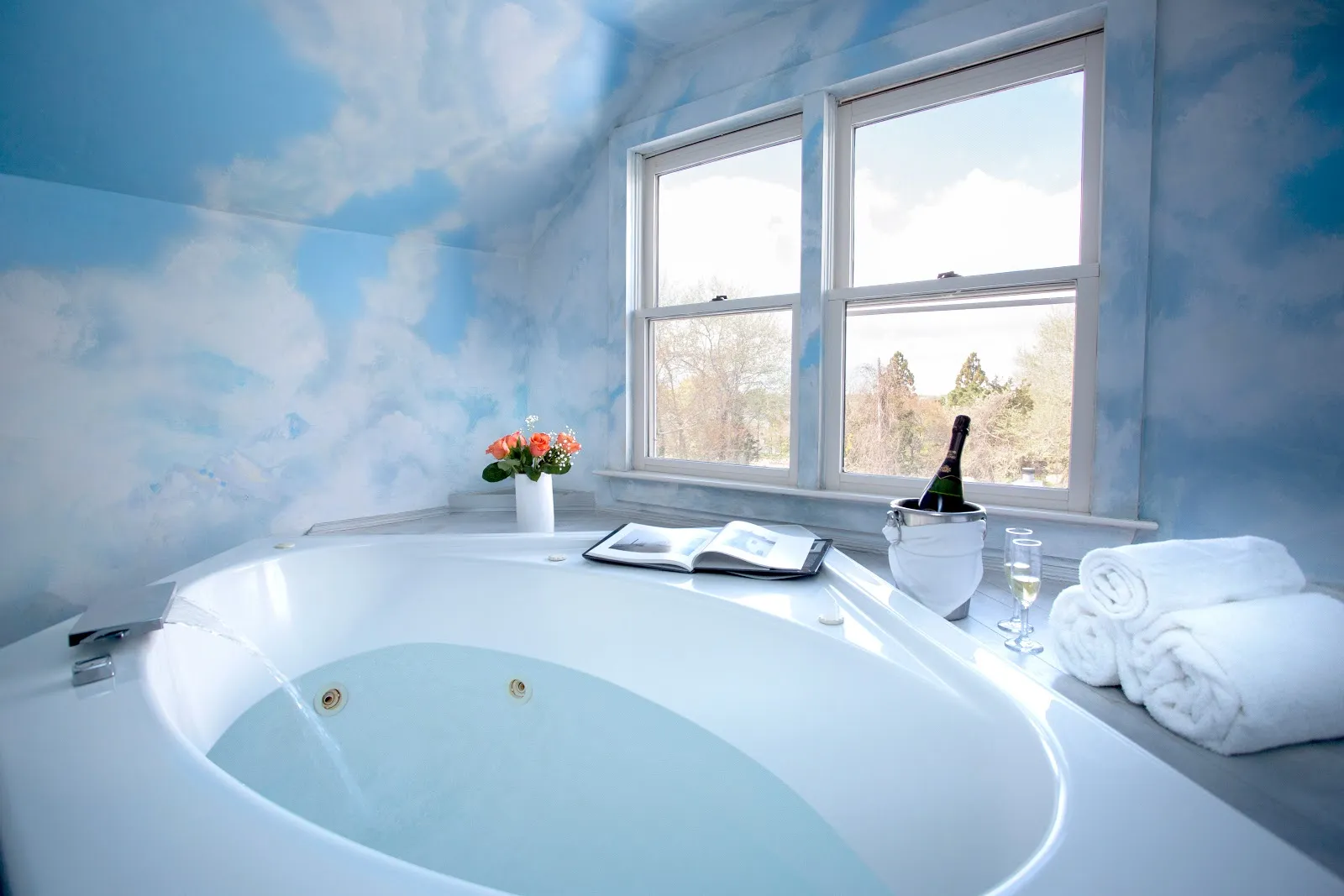bathroom-jacuzzi
