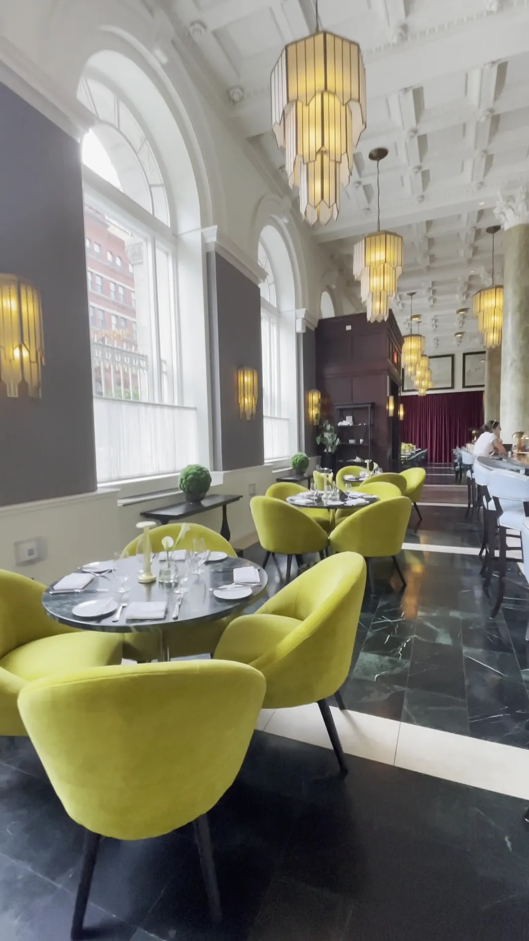 dining-restaurantseating