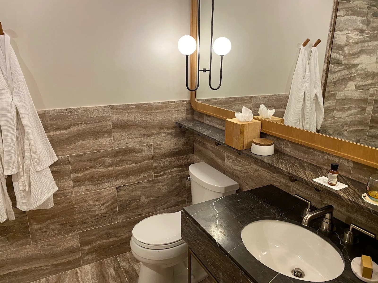 bathroom-vanity