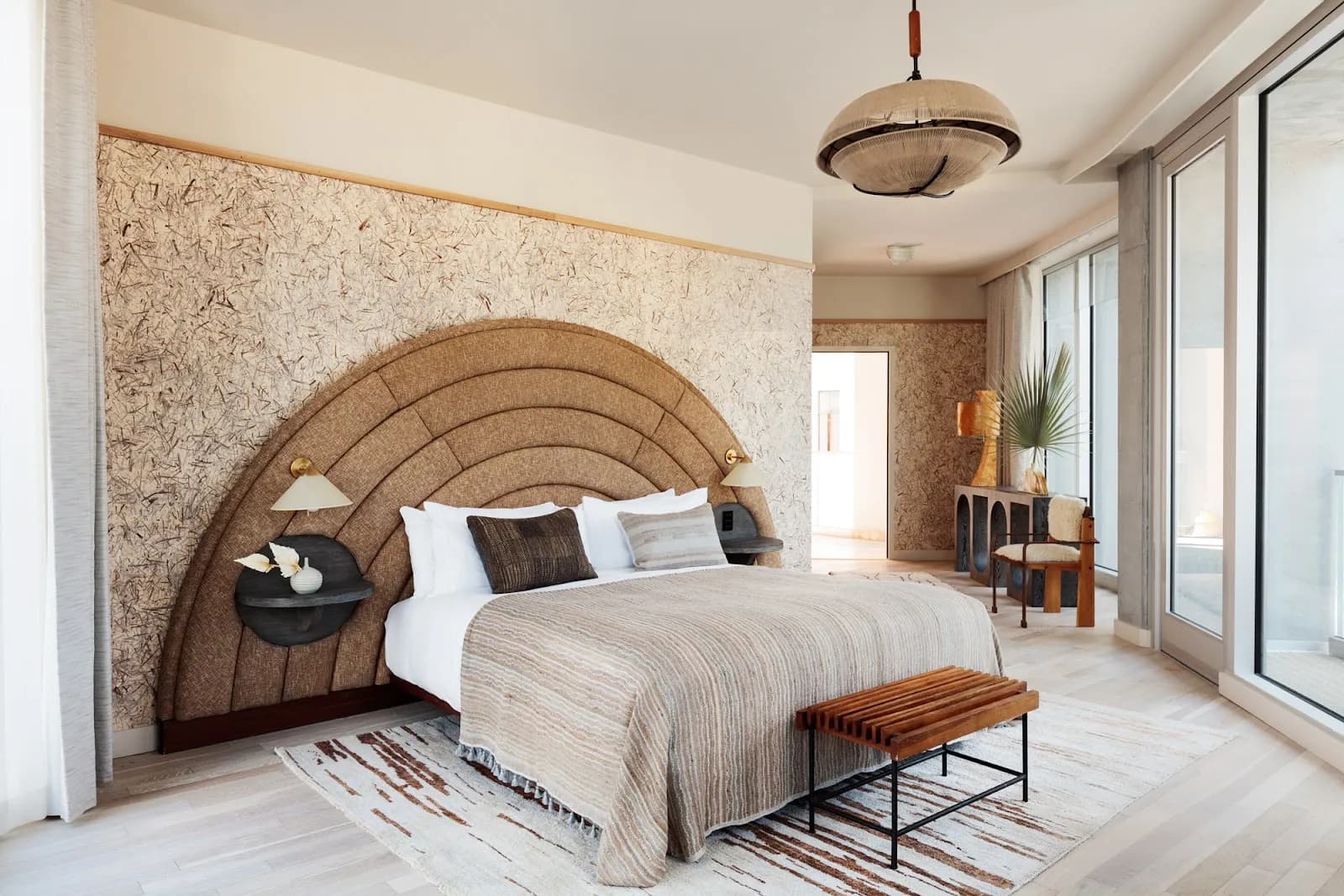 bedroom-kingbed-2