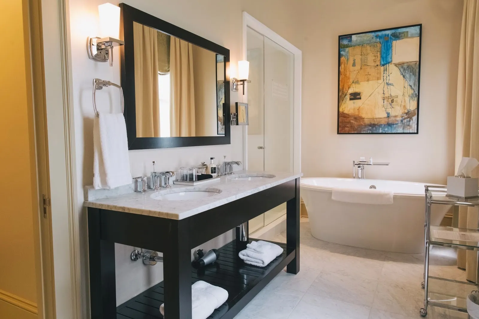 bathroom-vanity