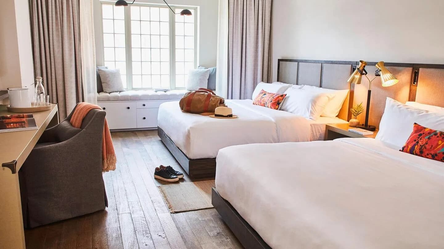 thealida_bedroom_twinbeds