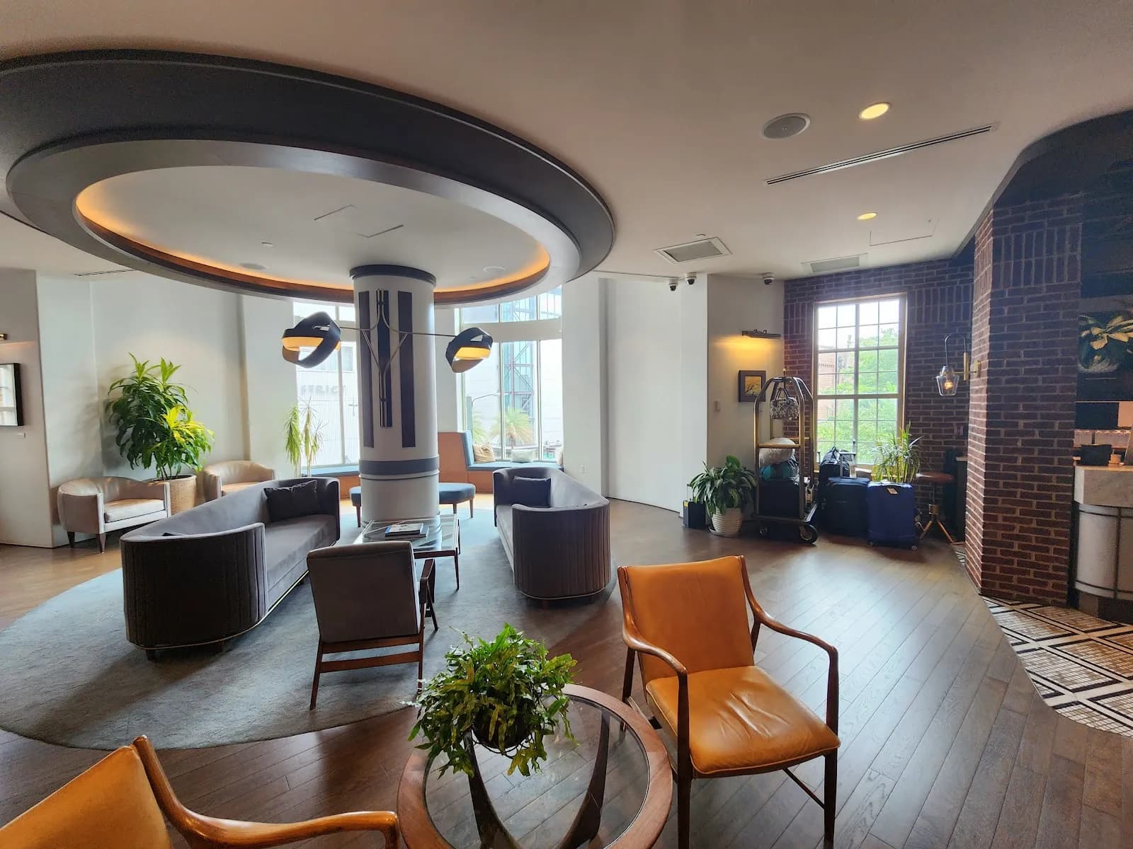thealida_interior_lobby