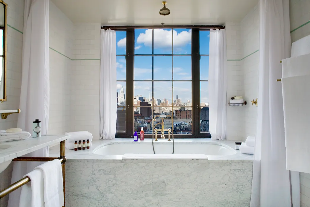 bathroom-bathtub