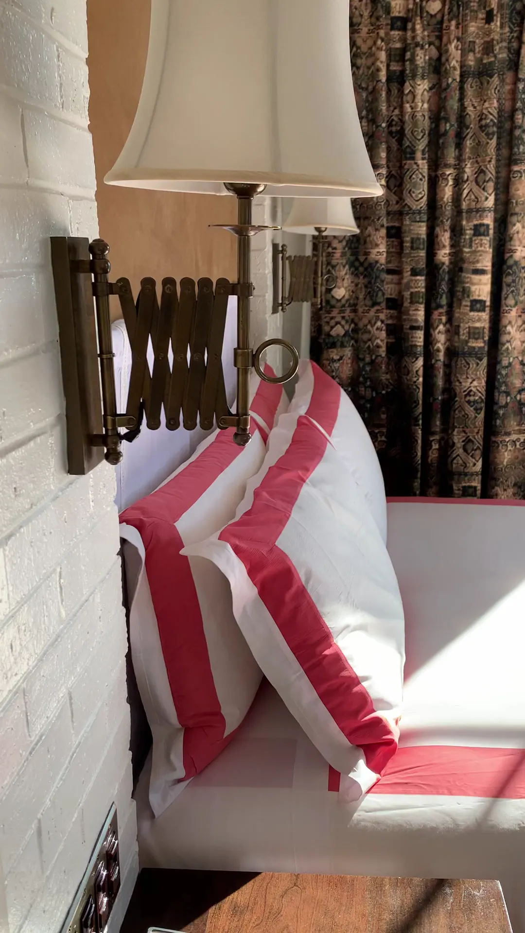 bedroom-pillows