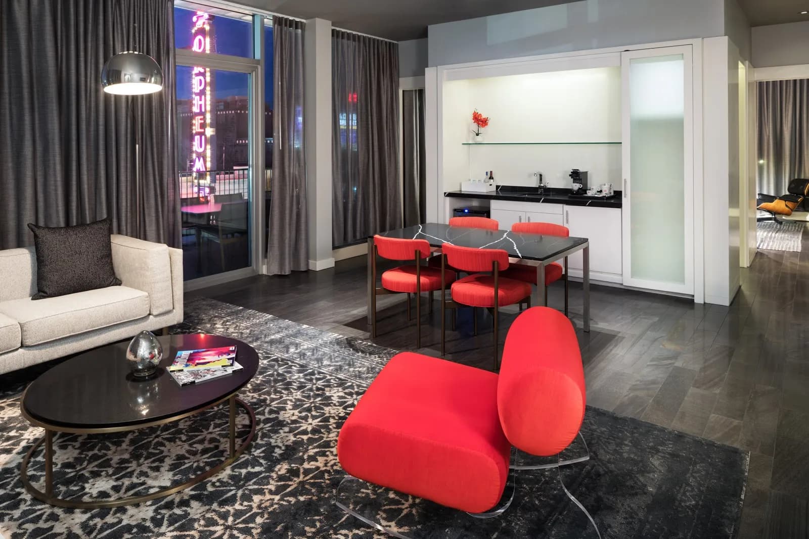 bedroom-suite