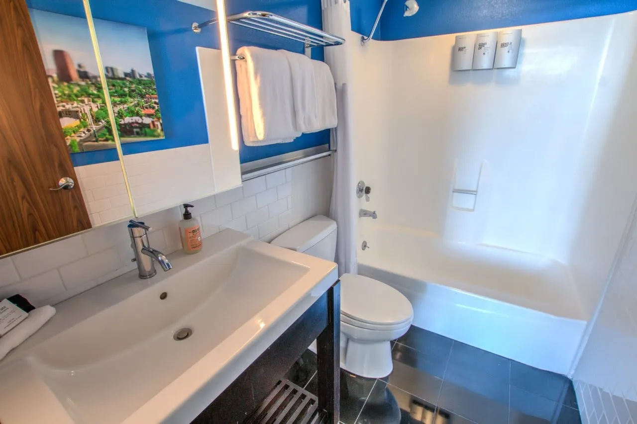 bathroom-shower