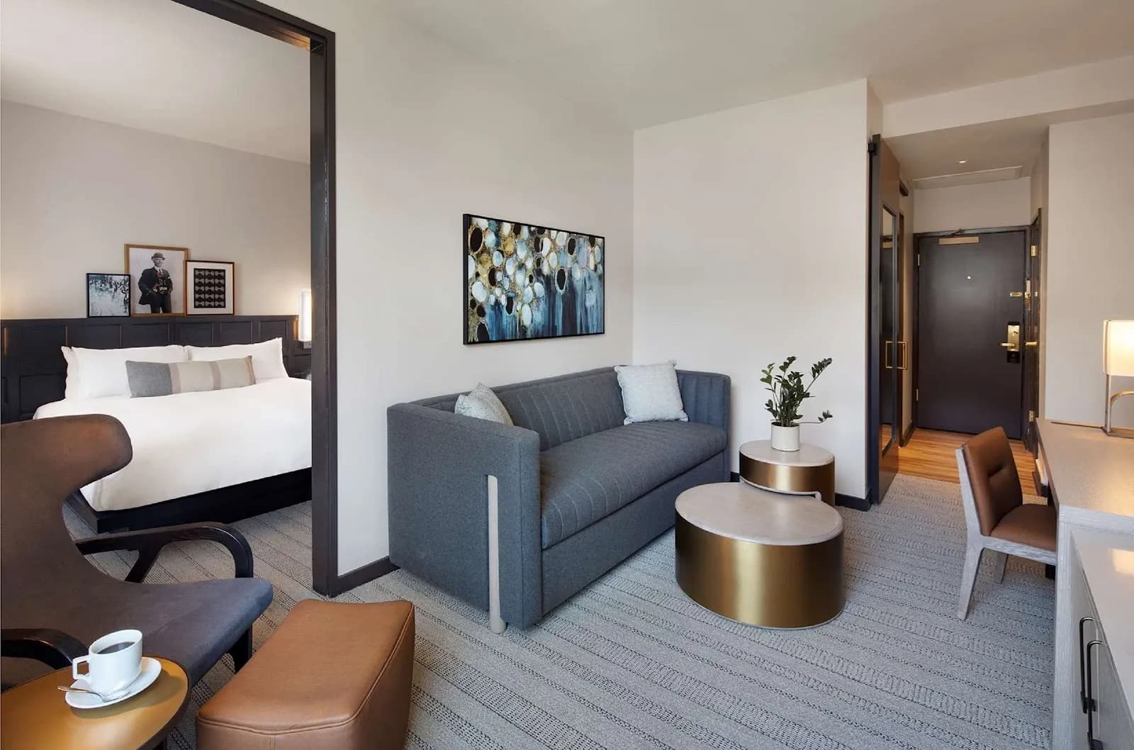 bedroom-suite