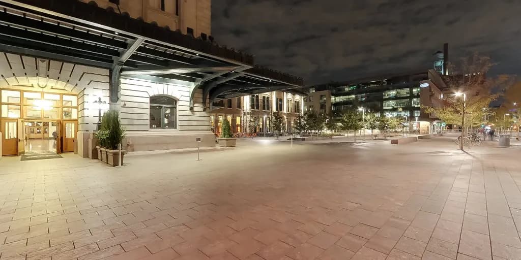 exterior-plaza