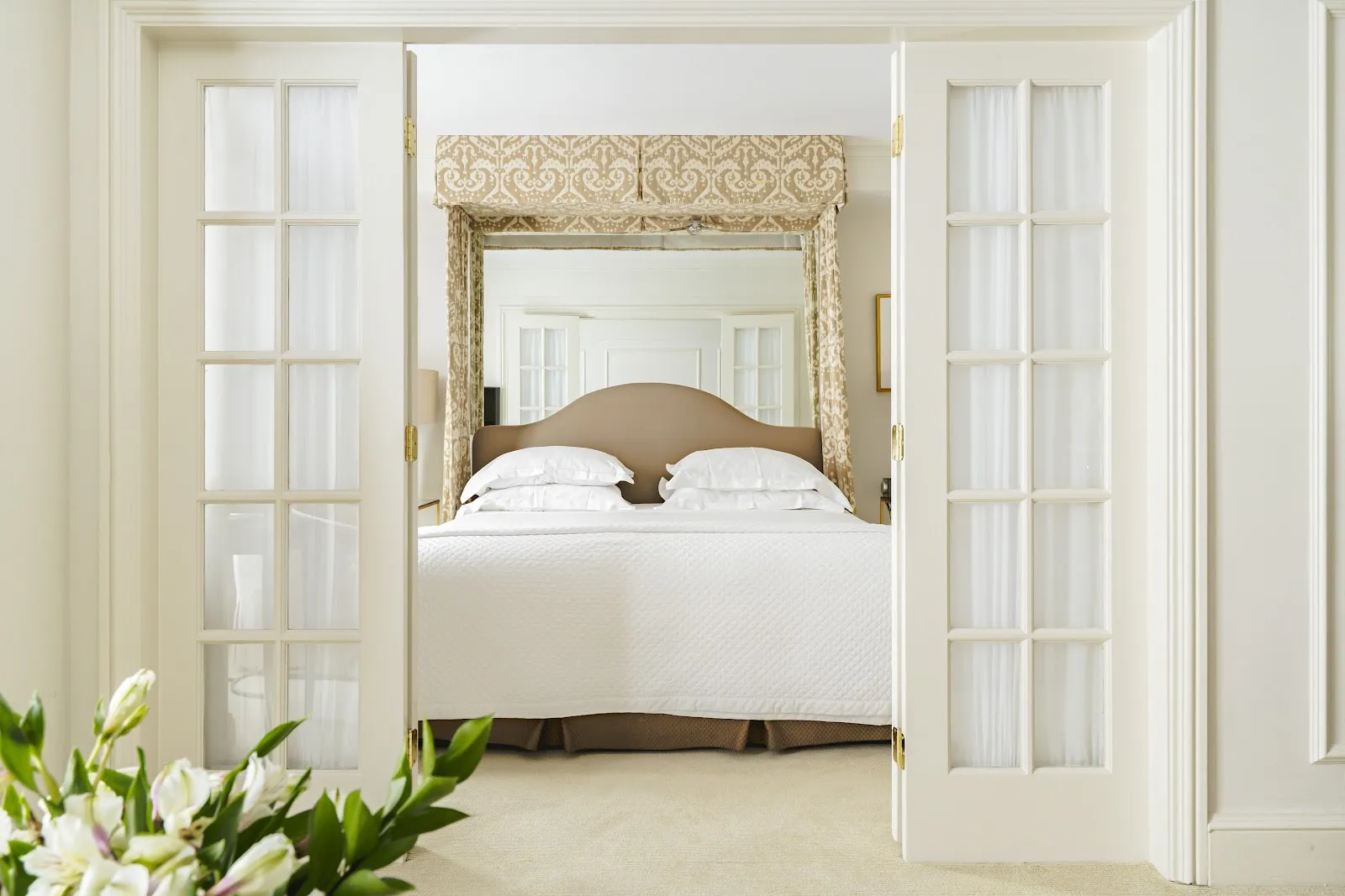 bedroom-kingbed-2
