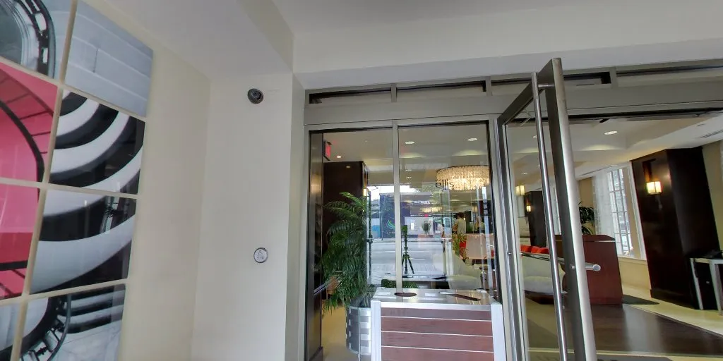 interior-entrance
