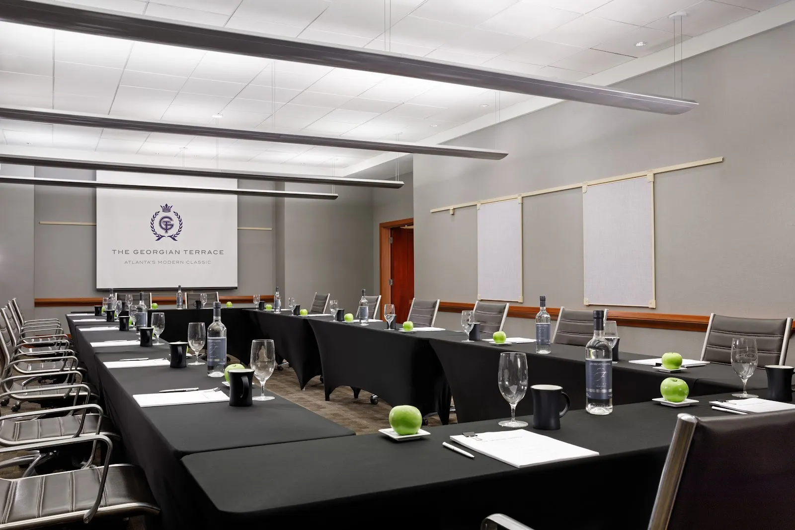 amenities-meetingroom