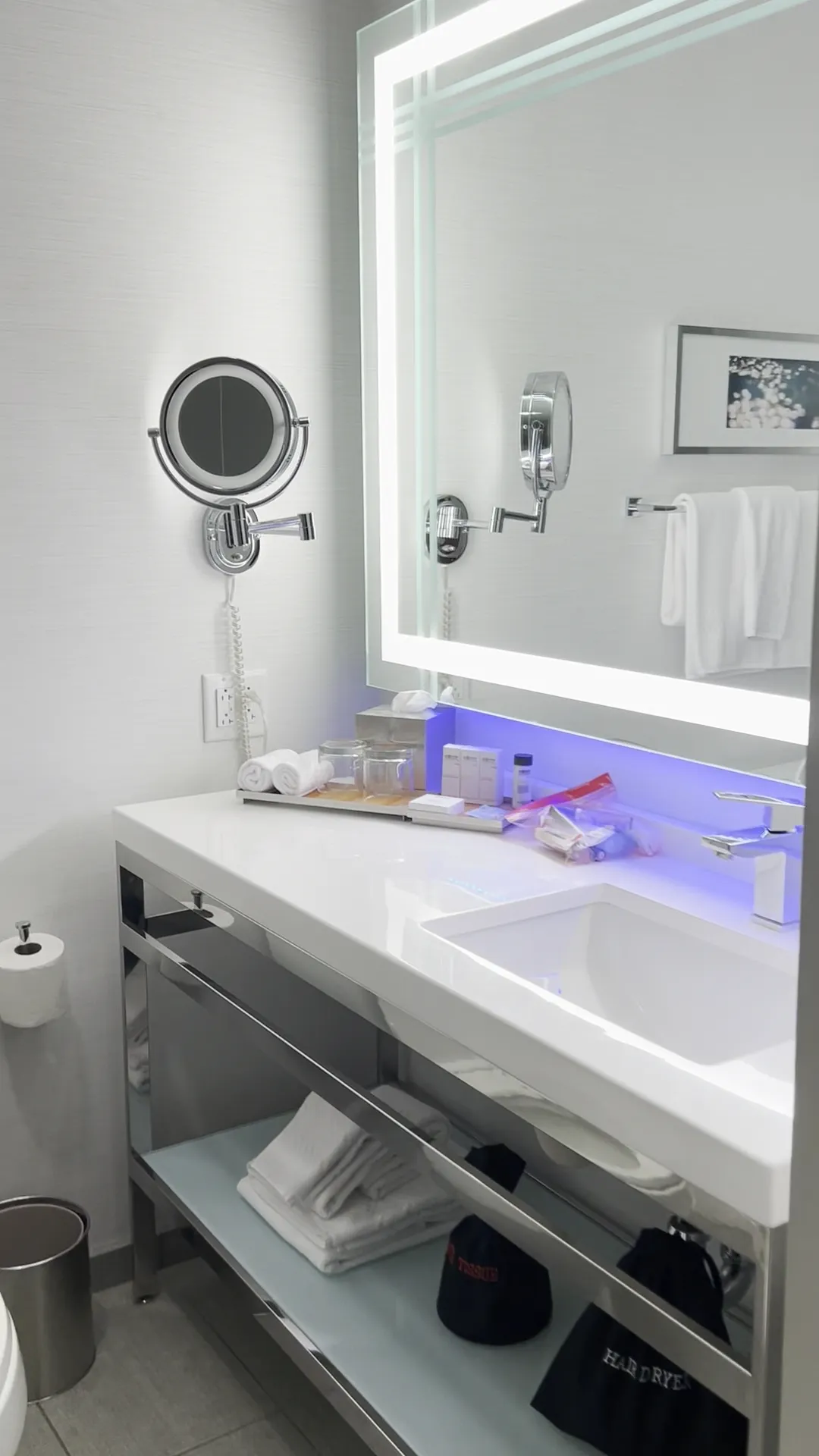 bathroom-vanity
