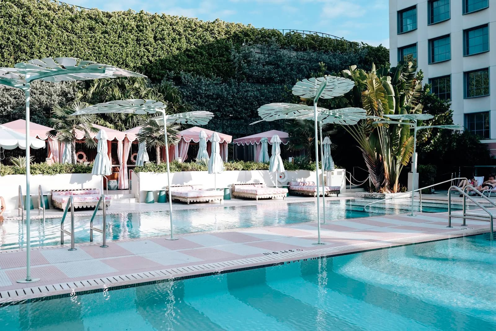 amenities-pool-3