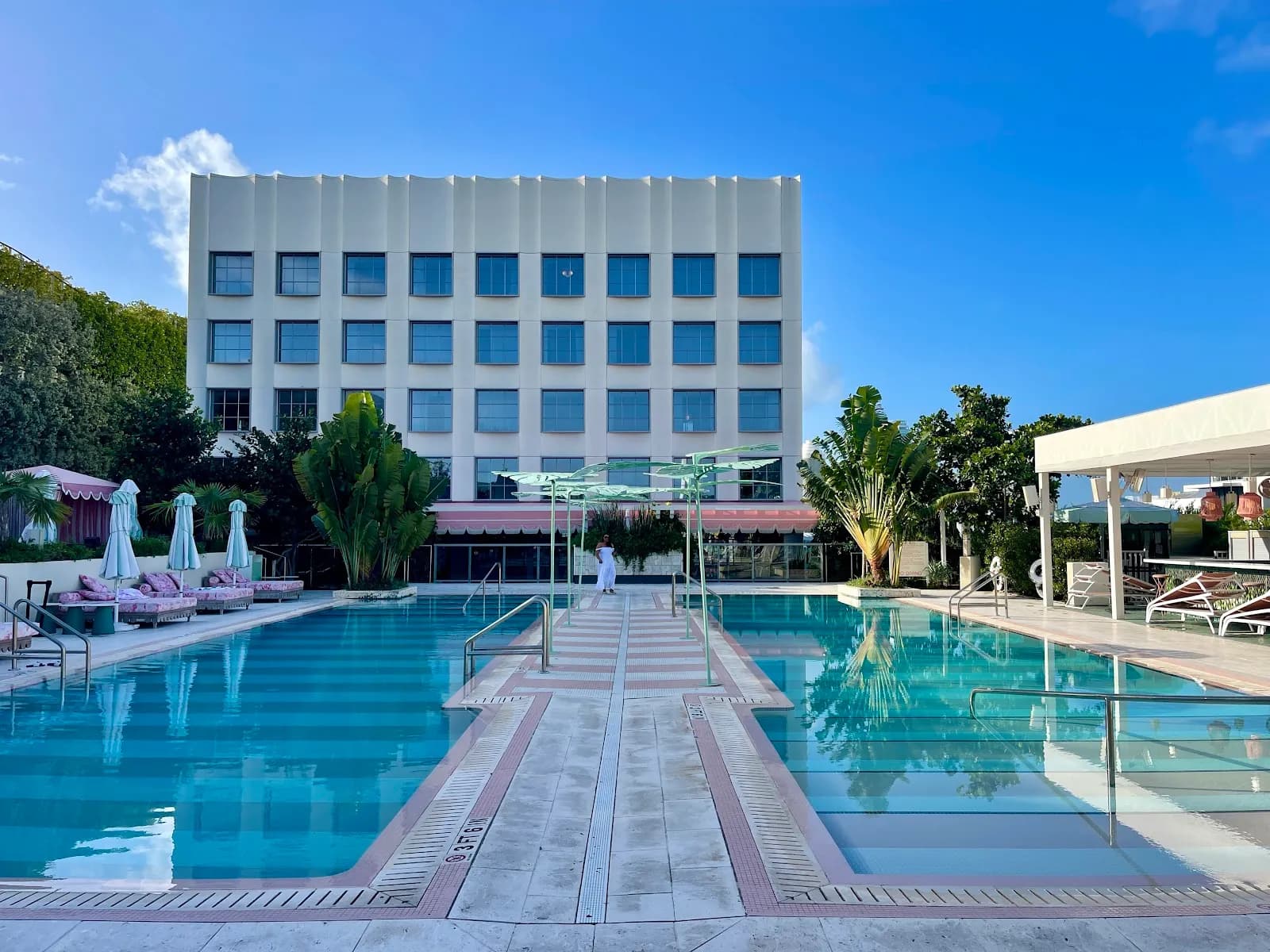 amenities-pool-4