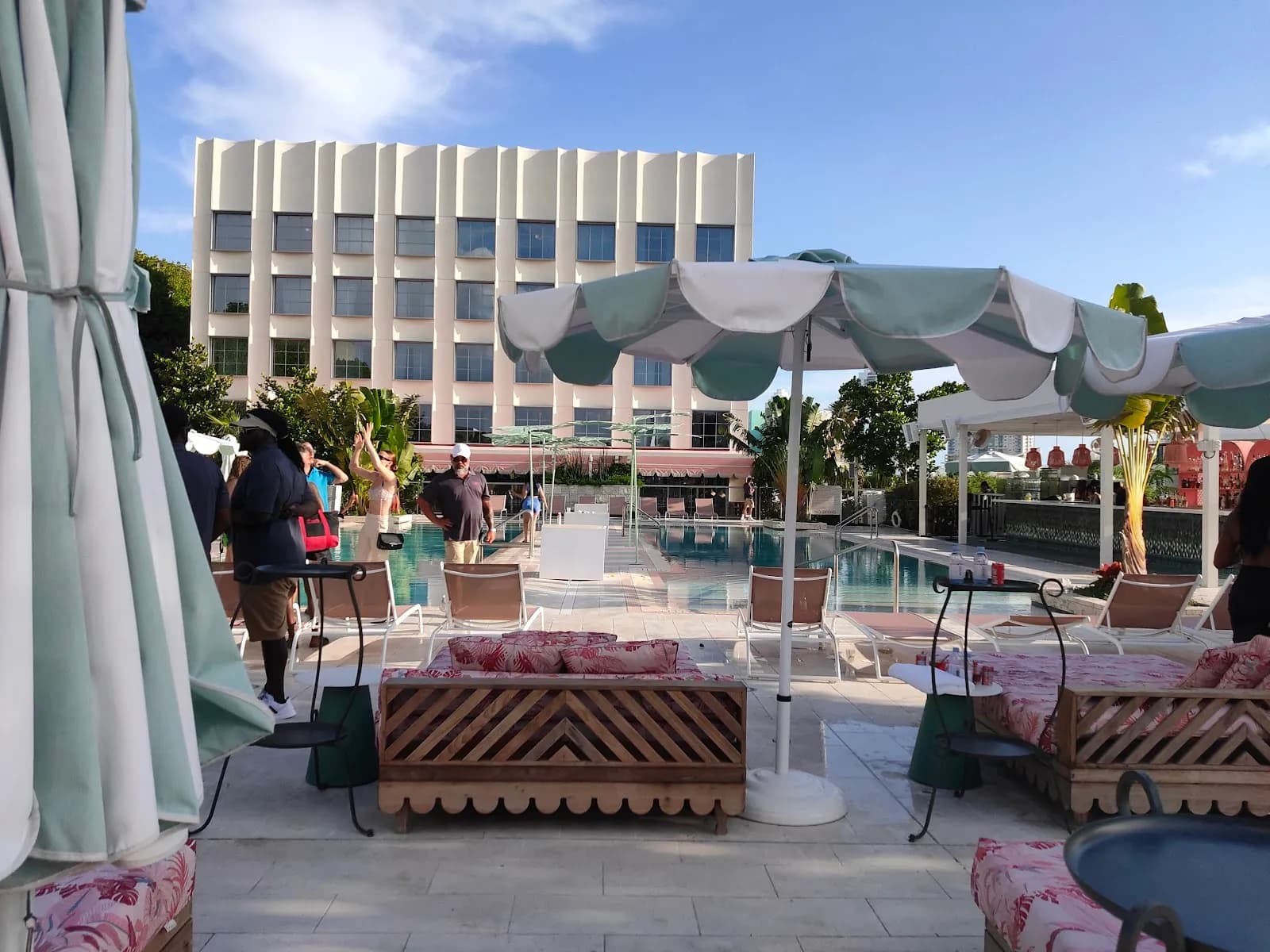 amenities-pool-5