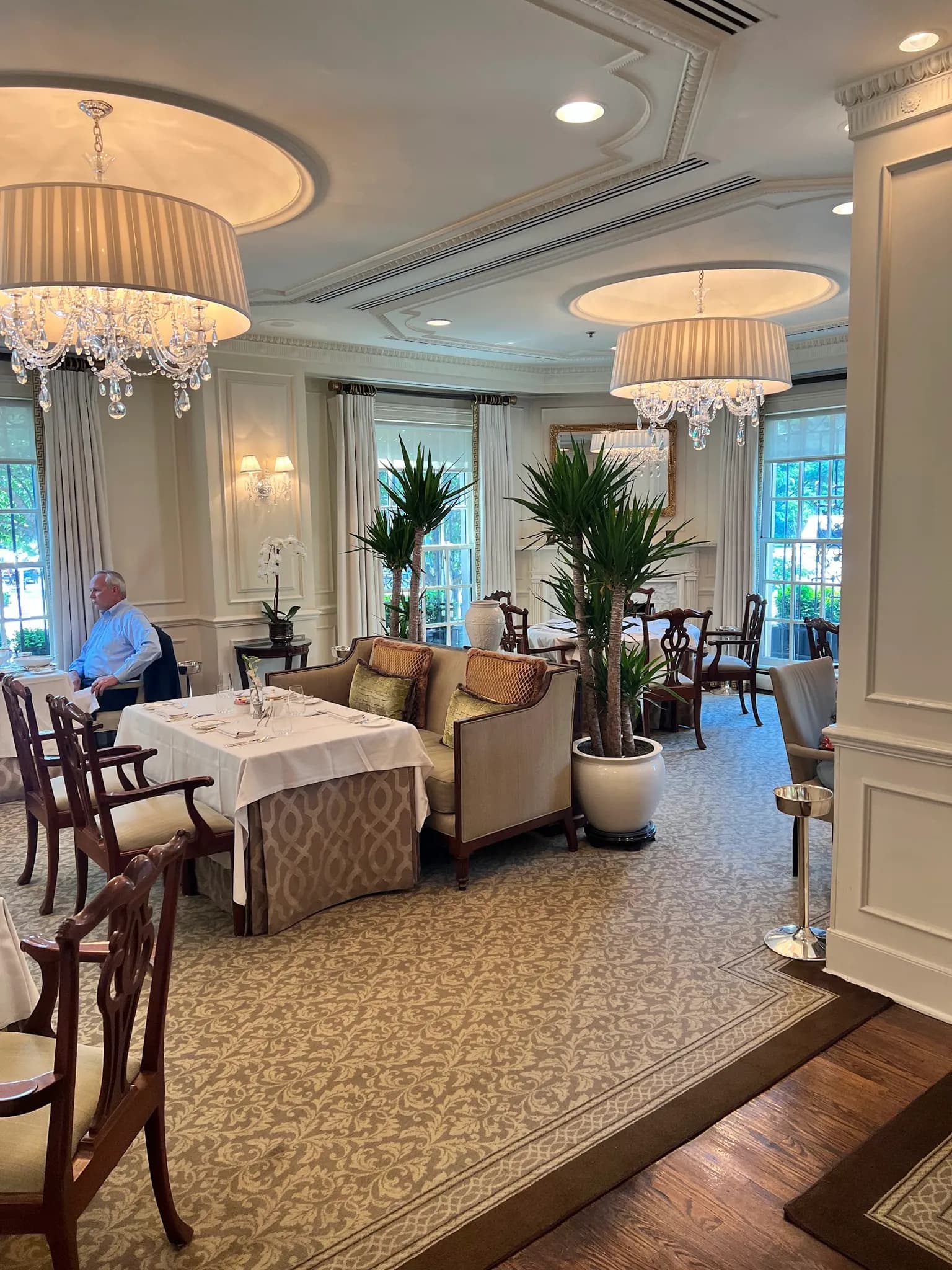 dining-restaurantseating