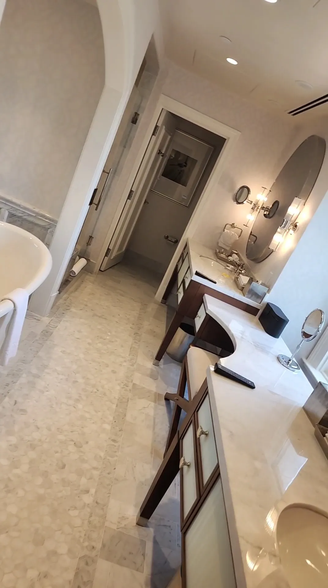 bathroom-vanity